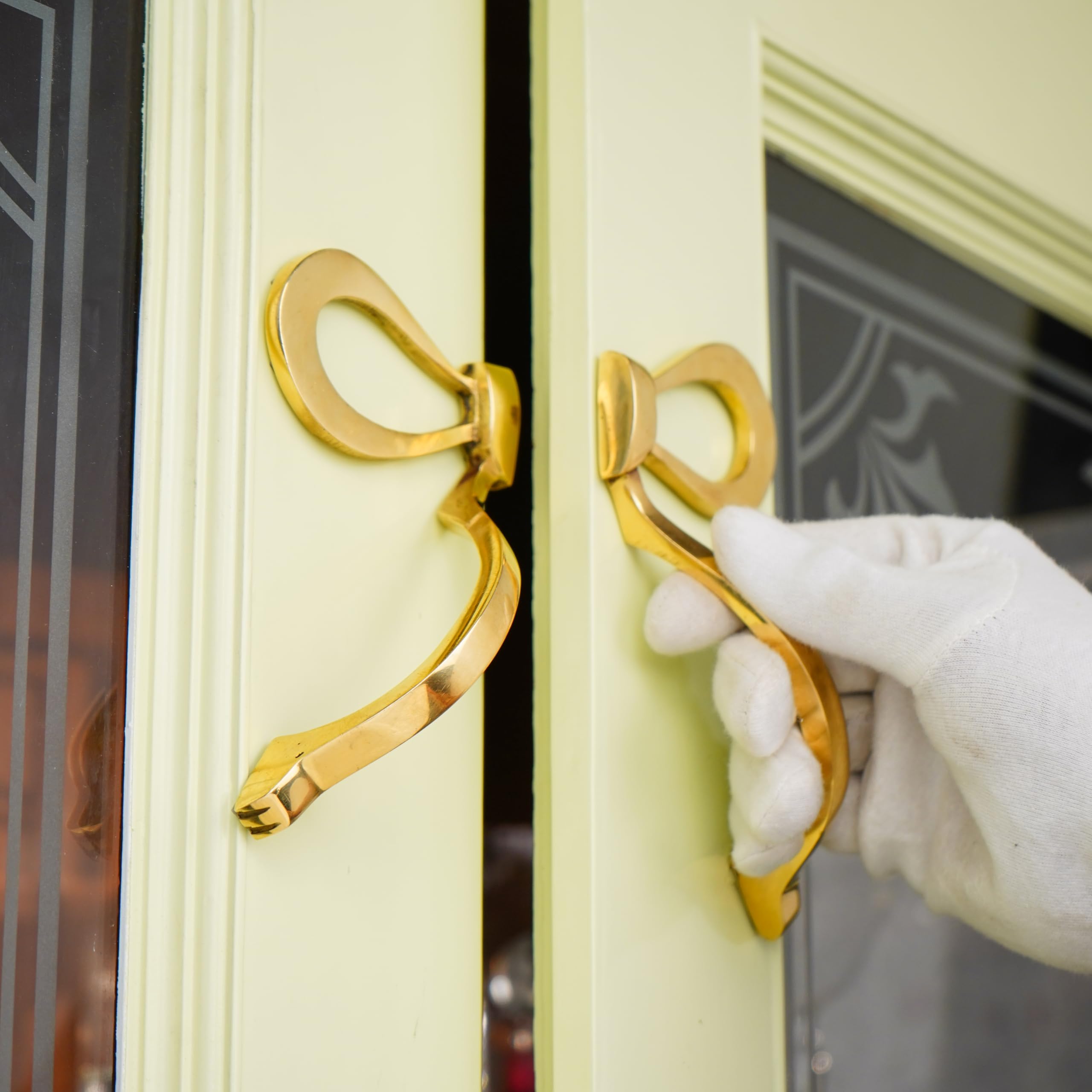 Vintage Gold Door Pulls Shelf 1 Pair Antique Brass Cabinet and Drawers Bow Decorative Door Handles