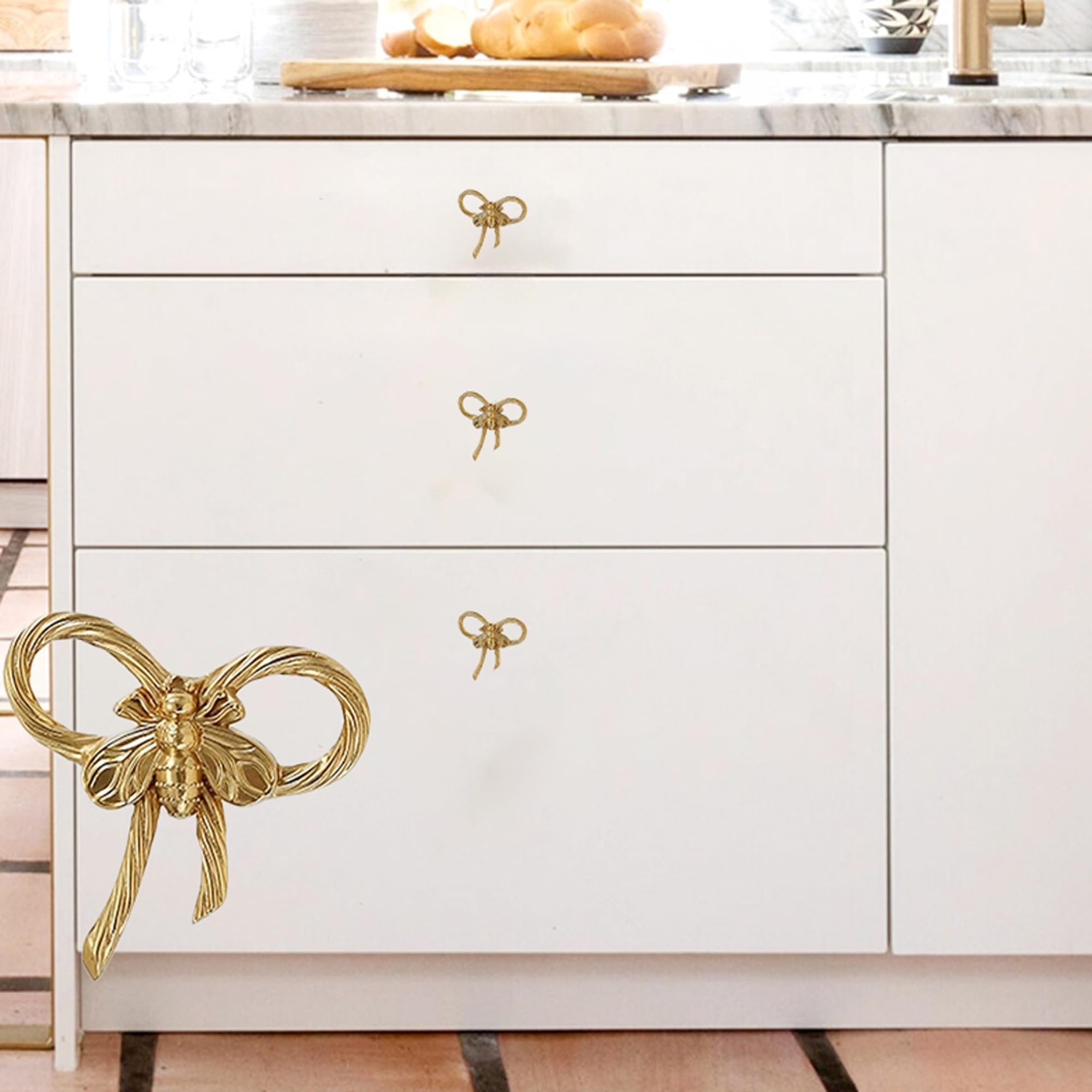 Gold Brass Small Bow Knobs Cute Dresser Drawer Handles Kitchen Cabinet Pulls Art Deco Single Hole Decorative Knobs Modern Furniture Hardware for Closet Cupboard