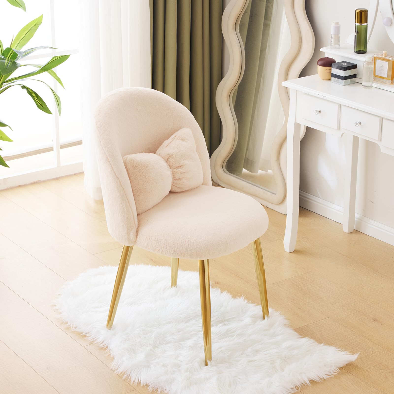 Cute, non-wheeled desk chair with backrest, fluffy cushion, cozy makeup chair with adjustable golden legs