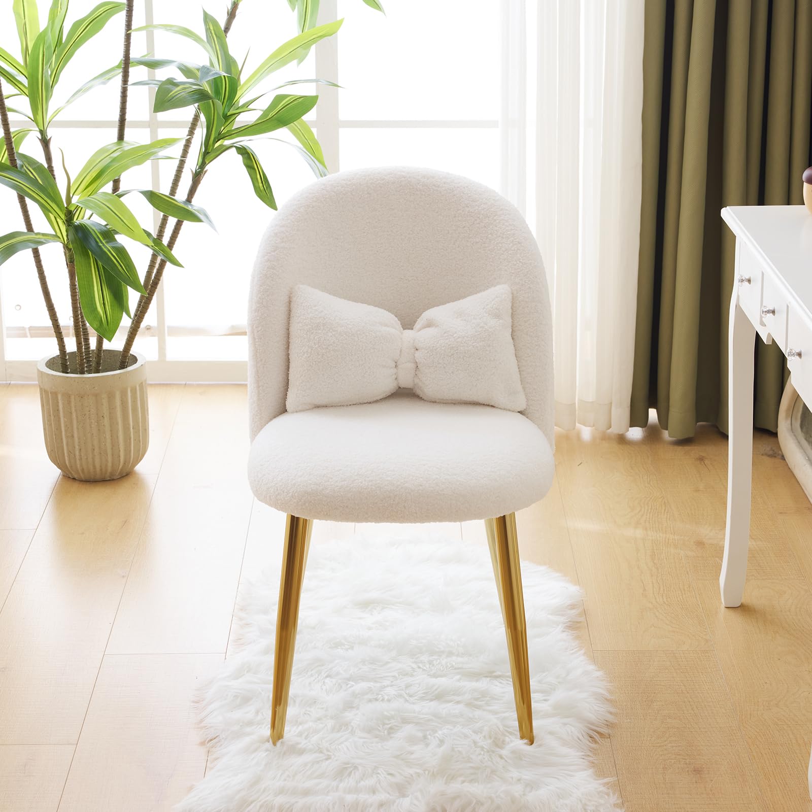 Cute, non-wheeled desk chair with backrest, fluffy cushion, cozy makeup chair with adjustable golden legs
