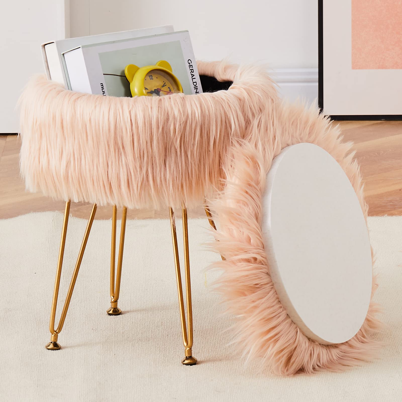 Faux Fur Storage Ottoman Round Furry Vanity Stool Marble Grain Tray Coffee Table Compact Footrest Stool with 4 Metal Legs Soft Makeup Seat Foot Stools for Living Room Bedroom Entryway