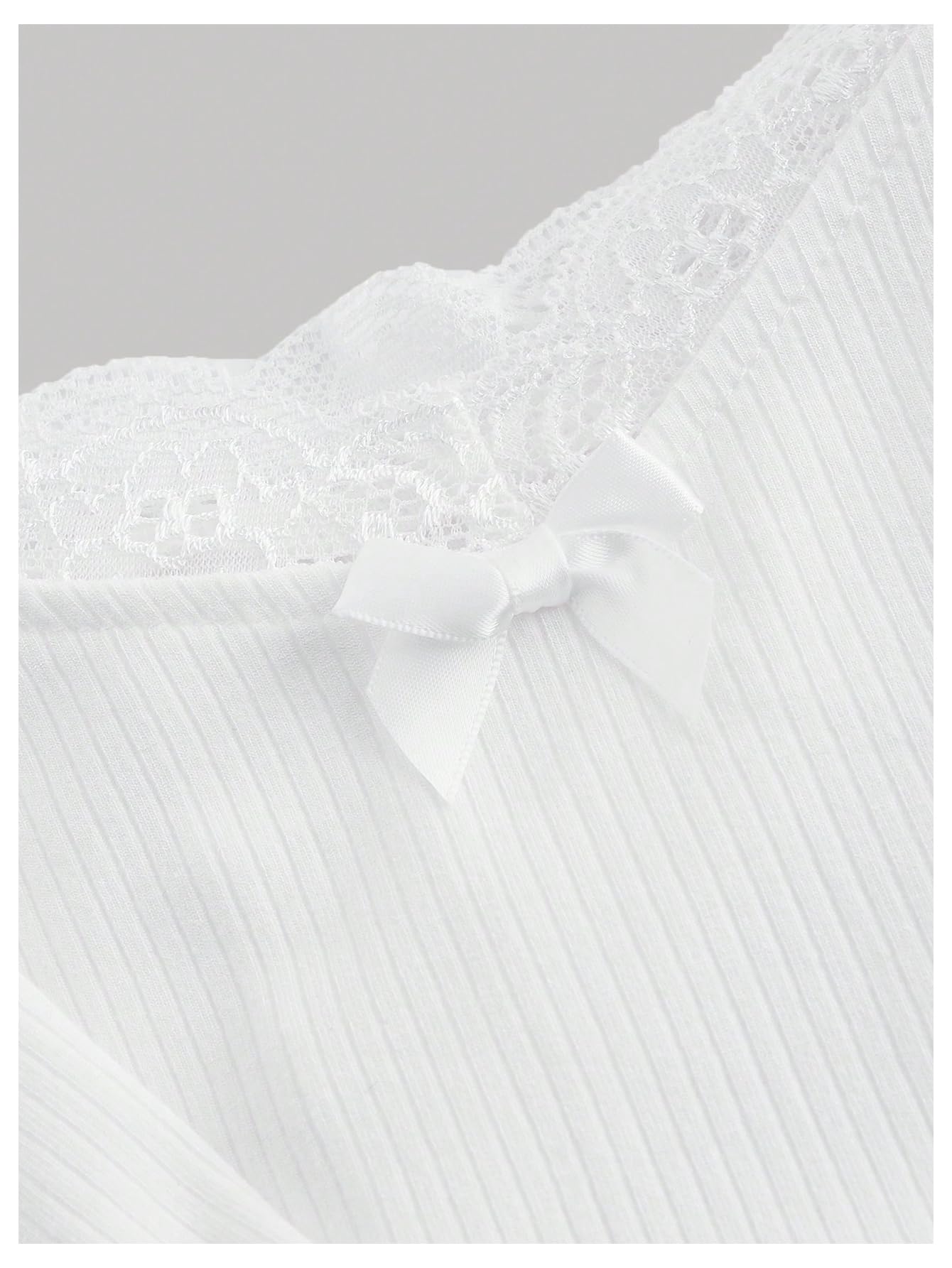 Women's Contrast Lace Halter Neck Lettuce Trim Casual Crop Tee Tops