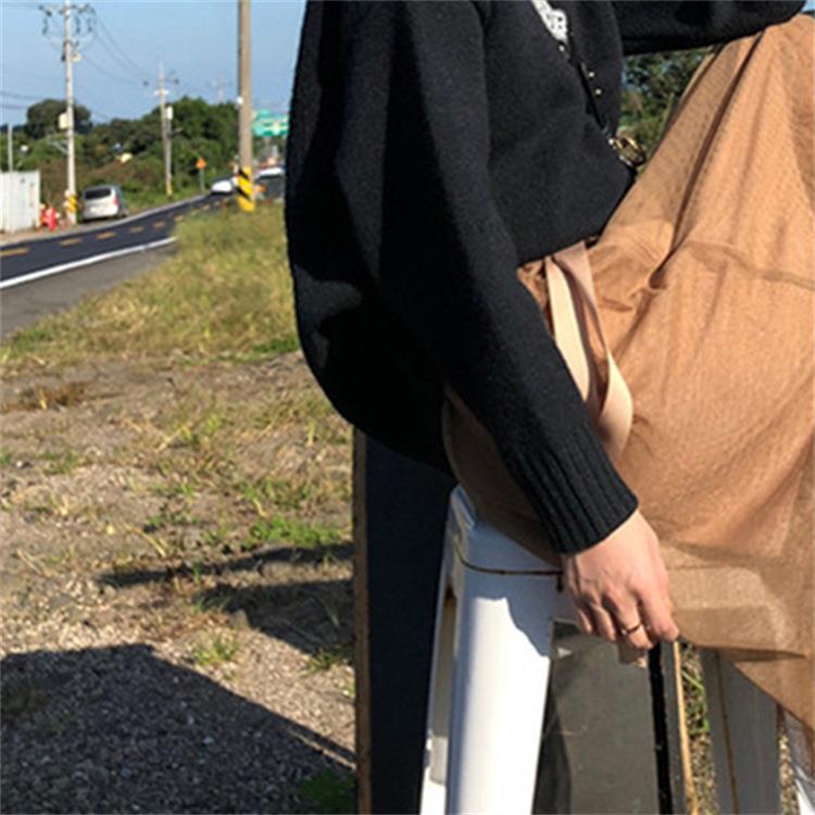 Round Neck Japanese Soft Glutinous Sweater