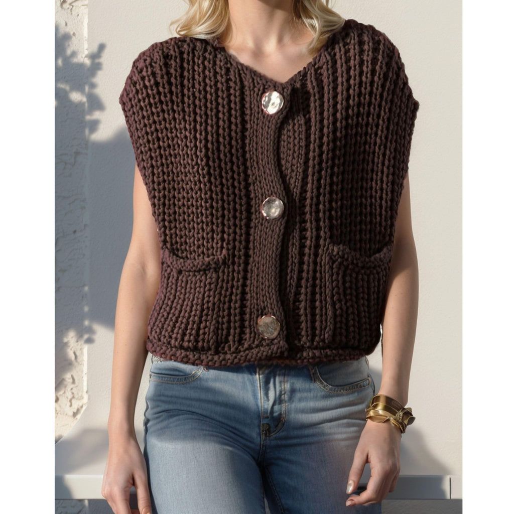 Women's Cropped Sweater Vest Cute Crewneck Button Down Sleeveless Crop Knit Cardigan with Pocket