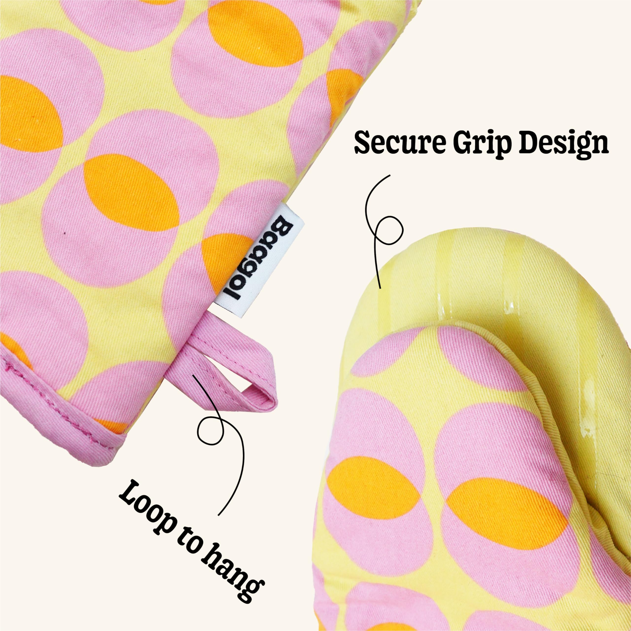 Modern and Cute Cotton Kitchen Mittens with Non-Slip Silicone Grips and Hanging Loops