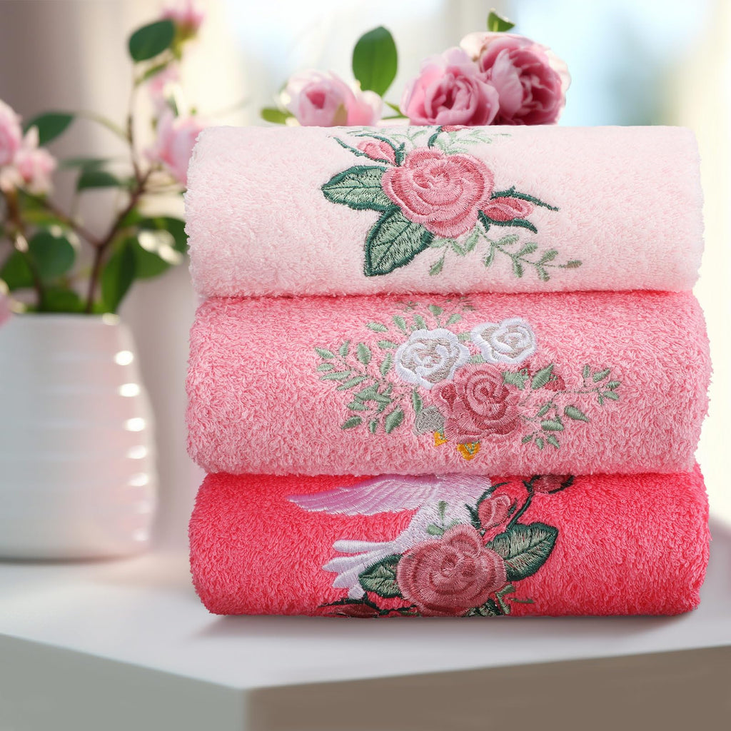 Rose Floral Hand Towels Farmhouse Pink Rose Bathroom Decor 14x29 Inch Embroidered Decorative Cute Summer Flowers Hand Towels Cotton Soft Absorbent Towels for Bathroom Kitchen