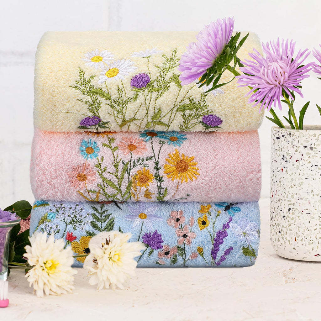 Rose Floral Hand Towels Farmhouse Pink Rose Bathroom Decor 14x29 Inch Embroidered Decorative Cute Summer Flowers Hand Towels Cotton Soft Absorbent Towels for Bathroom Kitchen