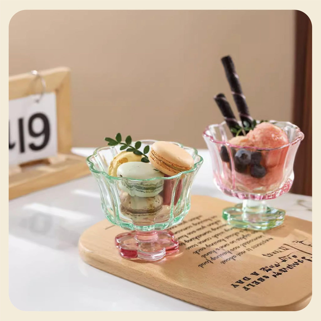 Set of 2 Glass Dessert Bowls â€?Cherry & Mint Color Contrast with Heavy Base
