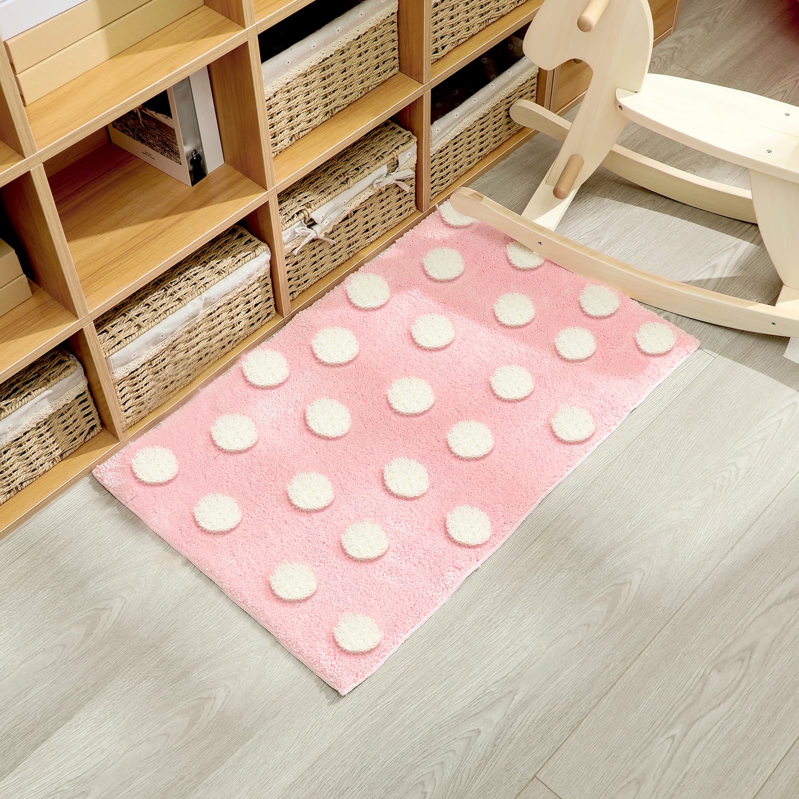 Pink Aesthetic Preppy Bathroom Rugs White Pink Bath Mats Non Slip Washable Tufted Cute Bathroom Mat Absorbent Bath Rug for Home, Tub, Floor Carpet, 32 x 20''(Polka Dot)