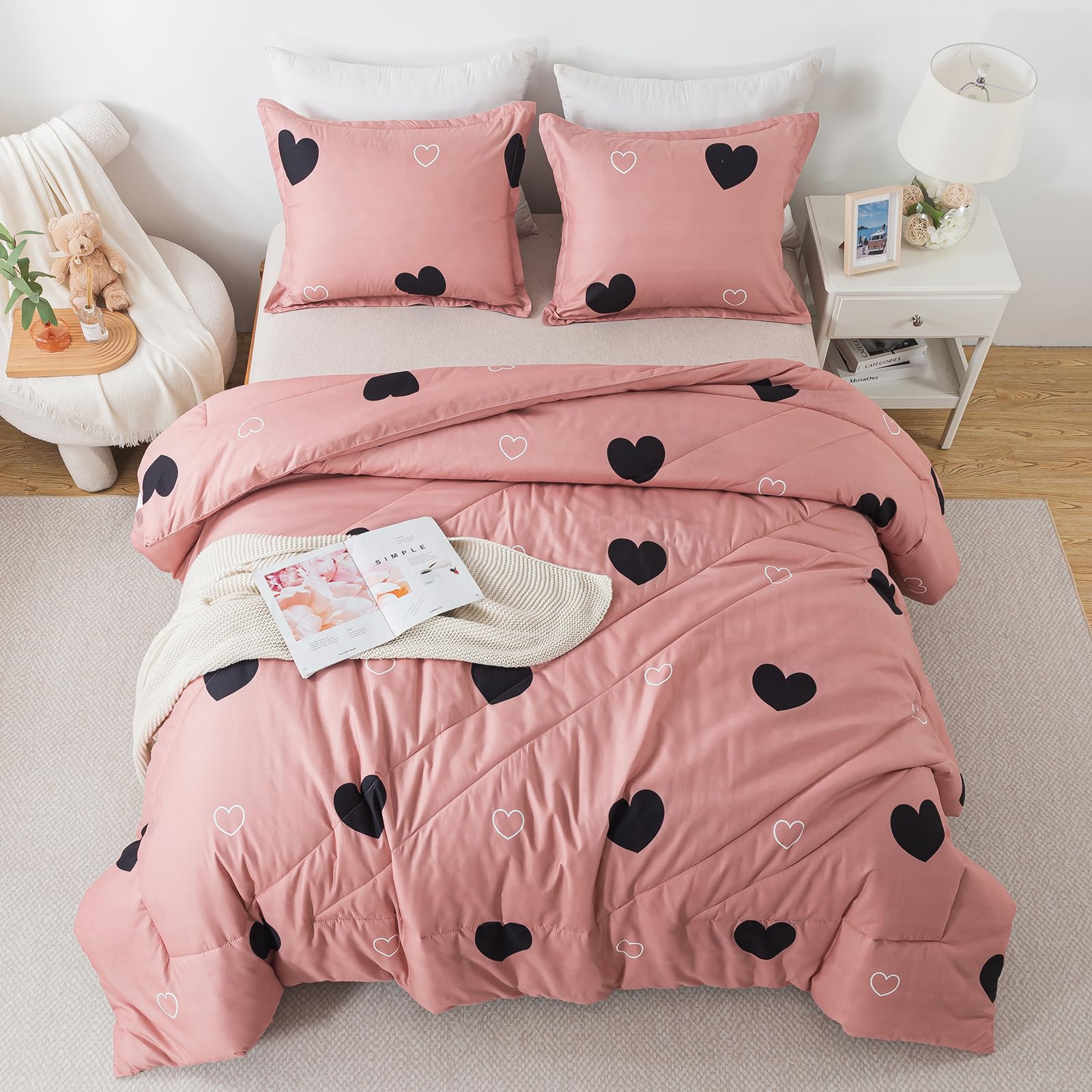 Love Comforter Set, Cute Heart Pattern Bedding Comforterm, Soft Microfiber Fluffy Lovely Comforter Set for All Seasons Room Decor