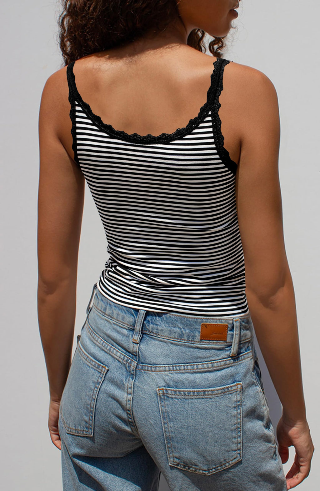 Cute Coquette Women Y2K Striped Camisole Tops Lace Patchwork Scoop Neck Spaghetti Strap Crop Tank Tops