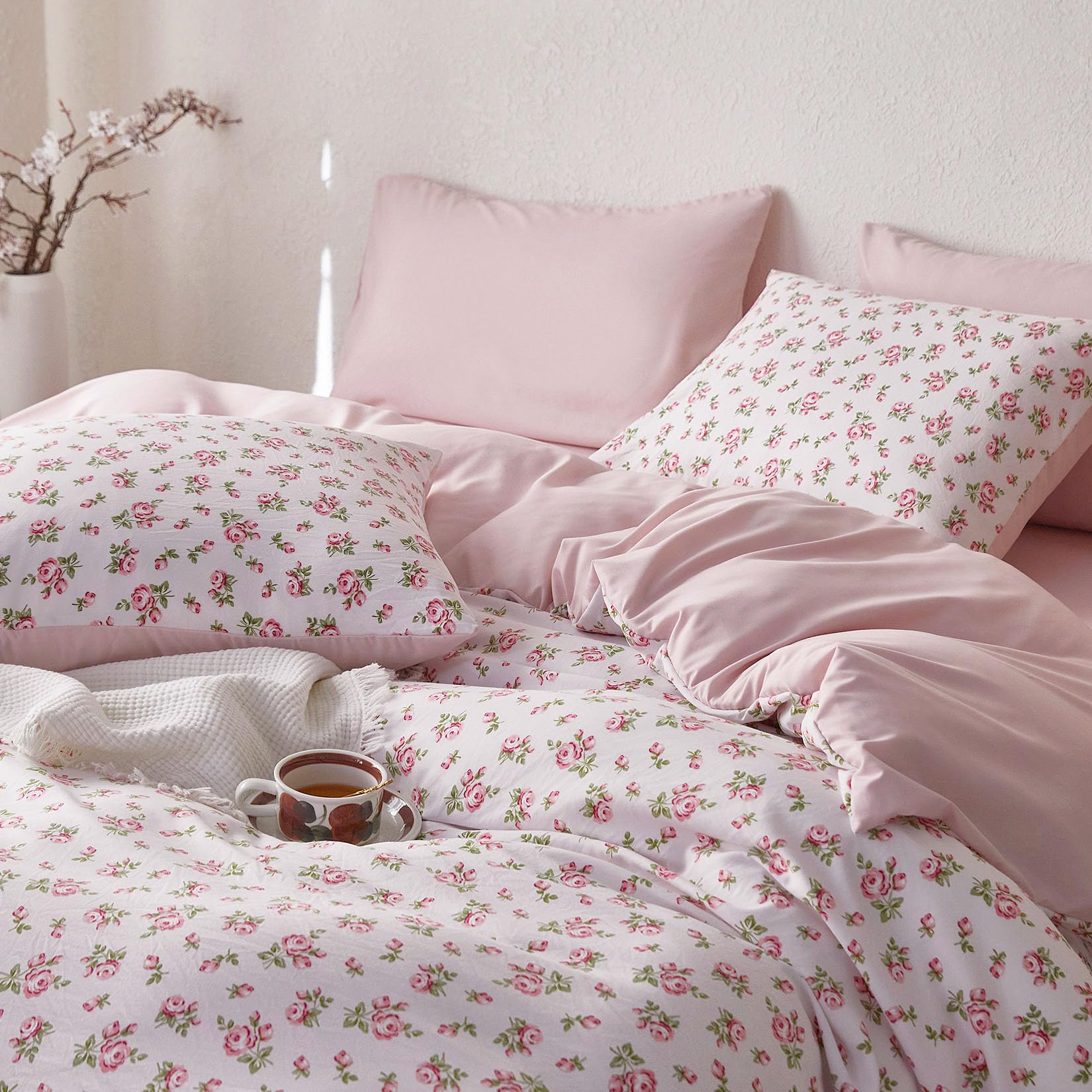 Coquette Duvet Cover Set, Floral Cottagecore Flower Shabby Chic Cute Aesthetic, Soft Lightweight Bedding, 3-Piece