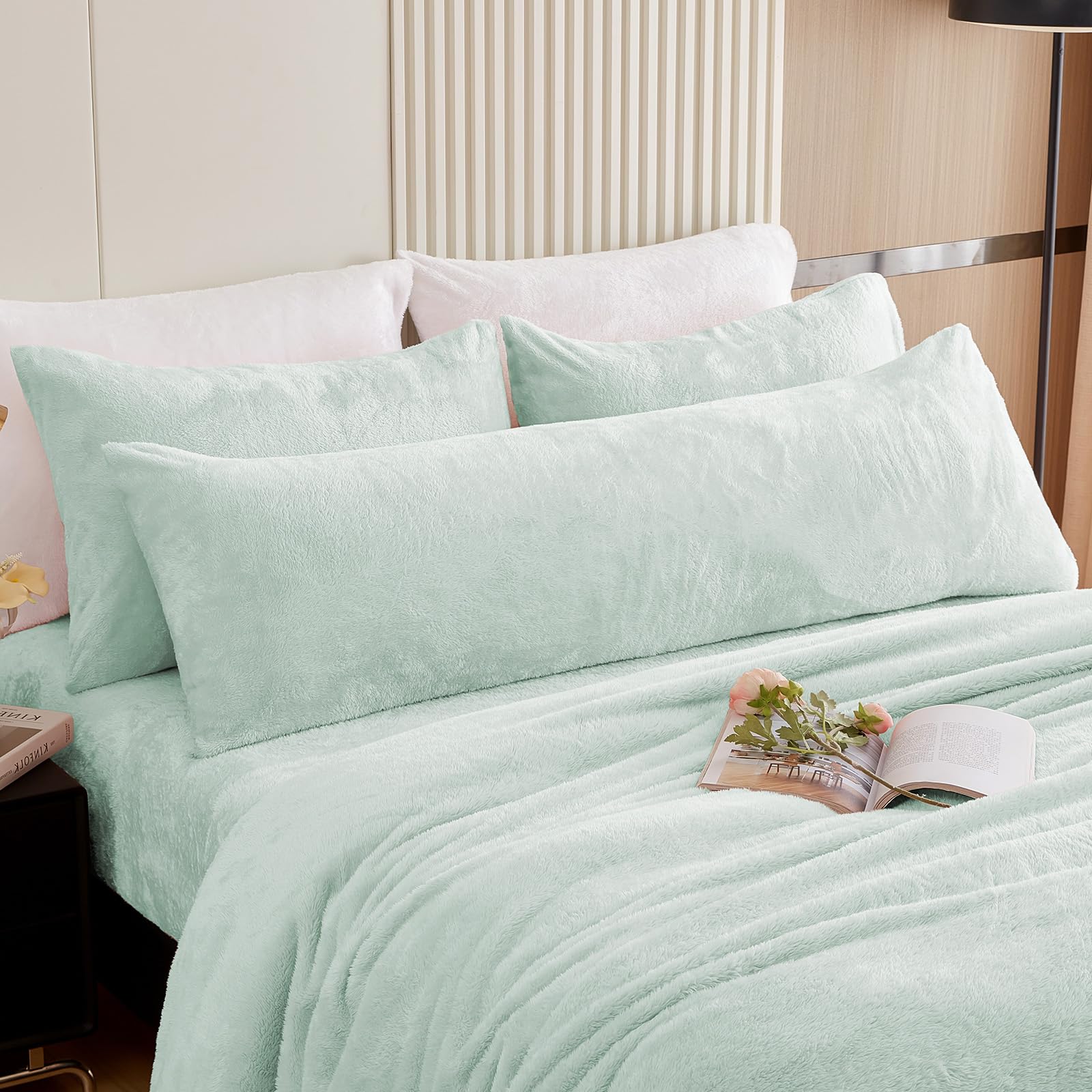 Faux Fur Pillow Cases Set of 2, Luxury Ultra Soft Fuzzy Pillowcases, Fluffy Plush Velvet Pillow Covers with Zipper, Cozy Warmth and No Shedding