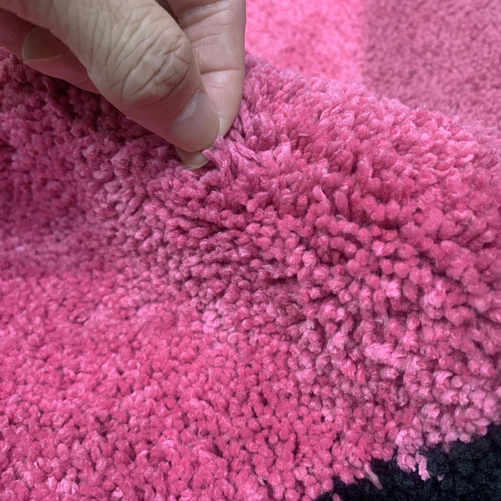 Pink Heart Shape Bathroom Mat - Soft and Absorbent Bath Mat, Non Slip Washable Bath Rug for Shower Bedroom Kitchen Living Room Decor