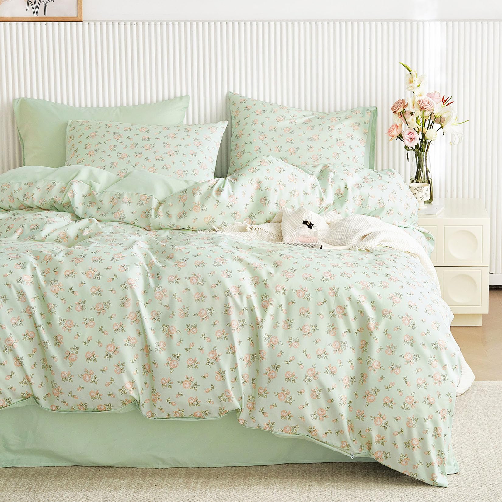 Coquette Duvet Cover Set, Floral Cottagecore Flower Shabby Chic Cute Aesthetic, Soft Lightweight Bedding, 3-Piece