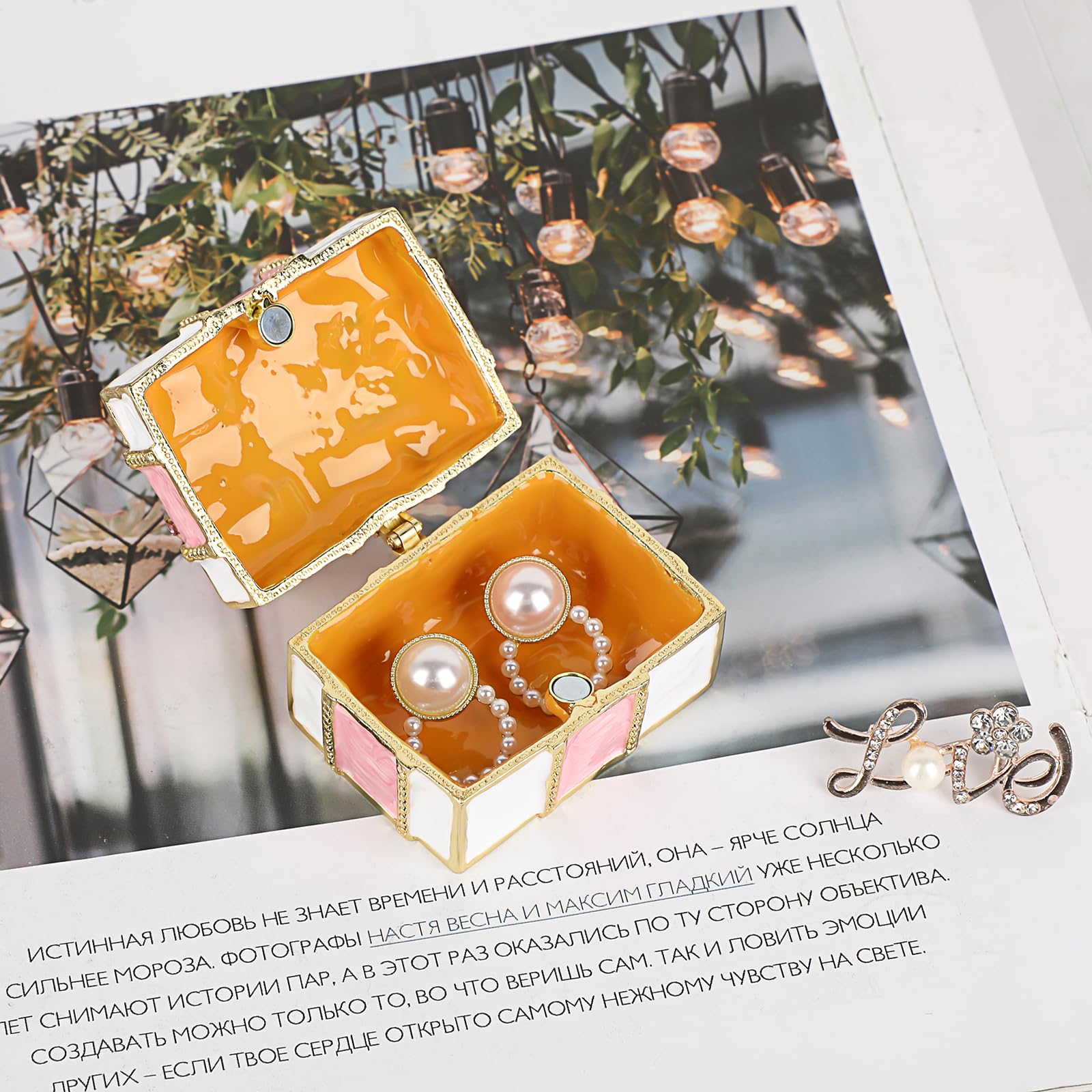 Mini Bow-knot Trinket Box, Vintage Metal Enameled Decorative Box