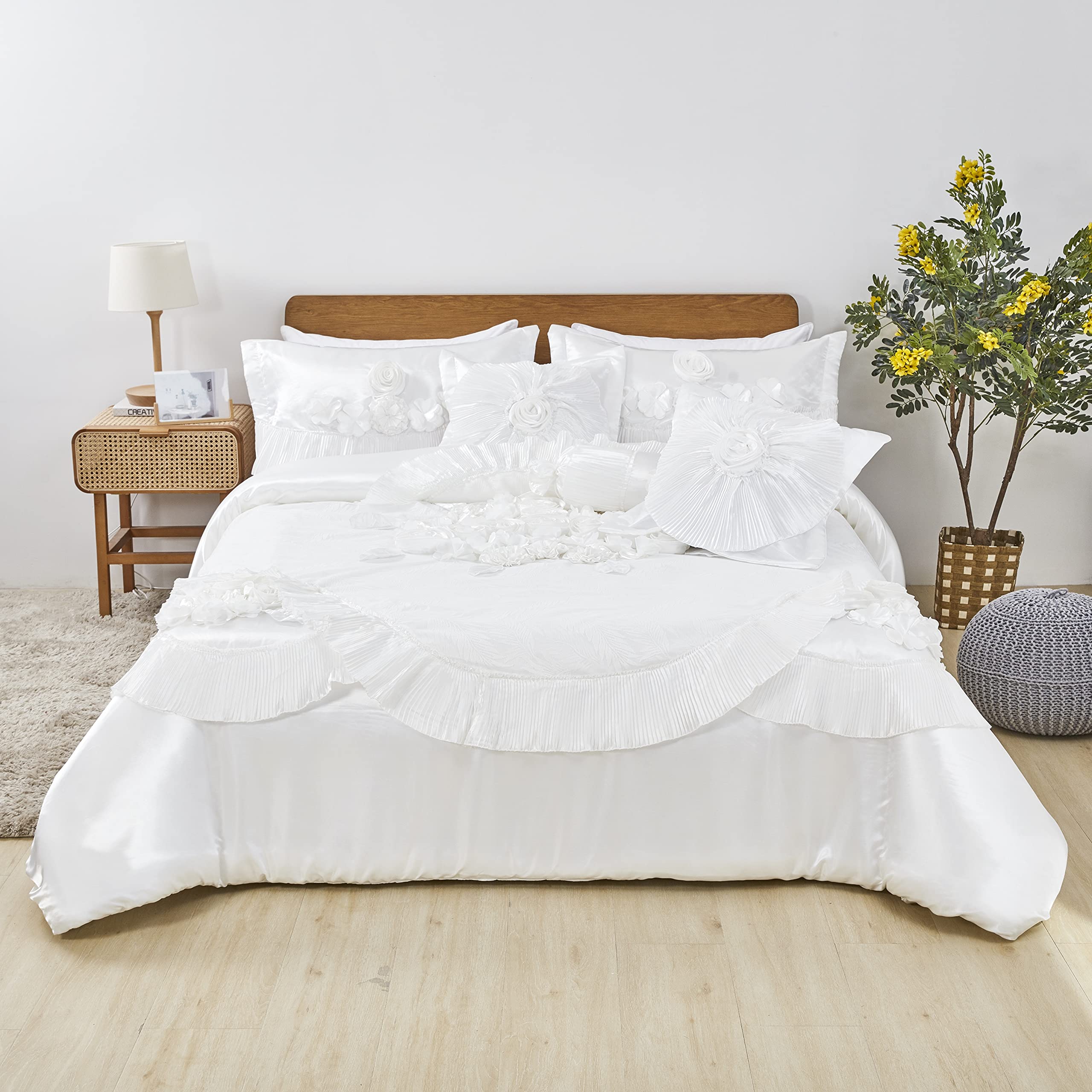 Floral Luxurious Comforter Set