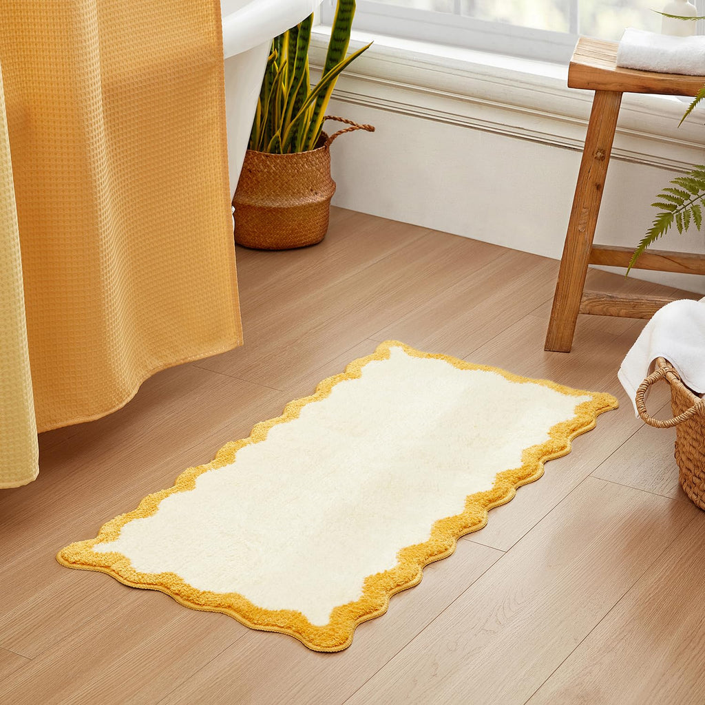 Wavy Bath Mat with Scalloped Ripple Design, Microfiber Absorbent Non Slip Tufted Rug
