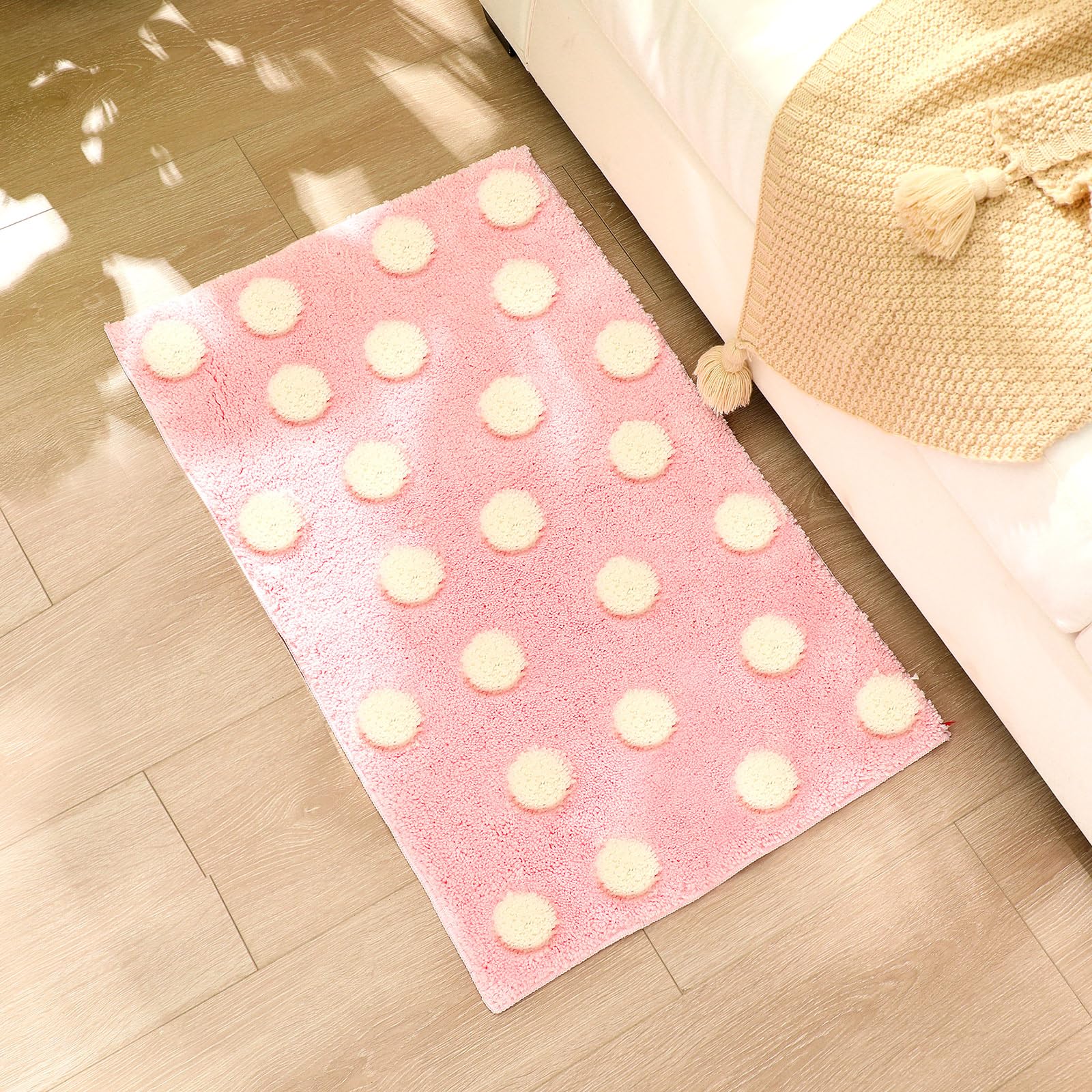 Pink Aesthetic Preppy Bathroom Rugs White Pink Bath Mats Non Slip Washable Tufted Cute Bathroom Mat Absorbent Bath Rug for Home, Tub, Floor Carpet, 32 x 20''(Polka Dot)