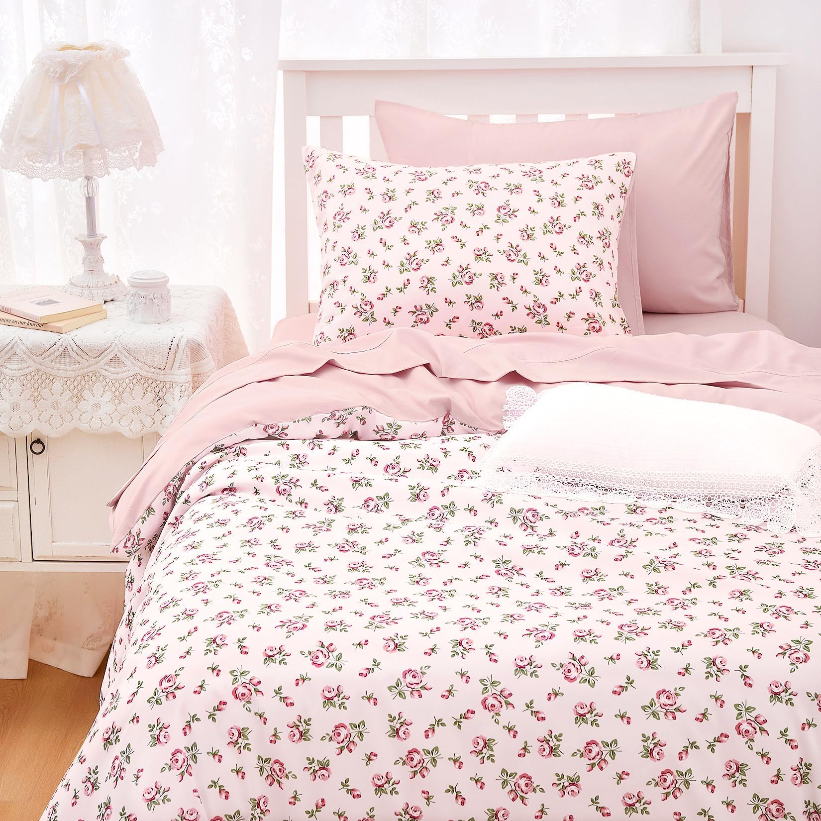 Coquette Duvet Cover Set, Floral Cottagecore Flower Shabby Chic Cute Aesthetic, Soft Lightweight Bedding, 3-Piece