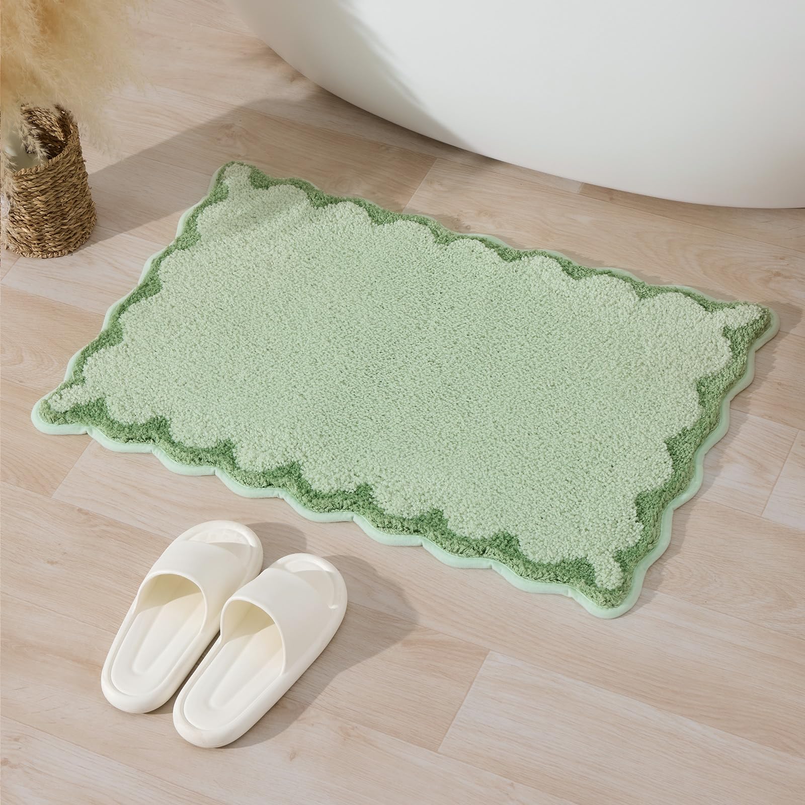 Cute Scalloped Bath Mat, Fun Plush Microfiber Scallop Bathroom Rugs Non Slip Washable Quick Dry Absorbent