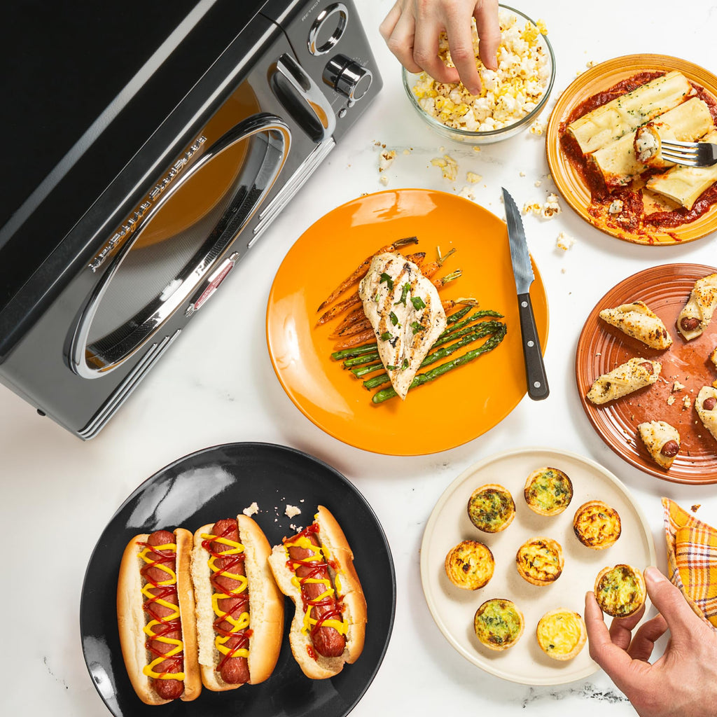 Nostalgia Retro Compact Countertop Microwave Oven 0.7 Cu. Ft. -700-Watts with LED Digital Display-Child Lock-Easy Clean Interior-Pink