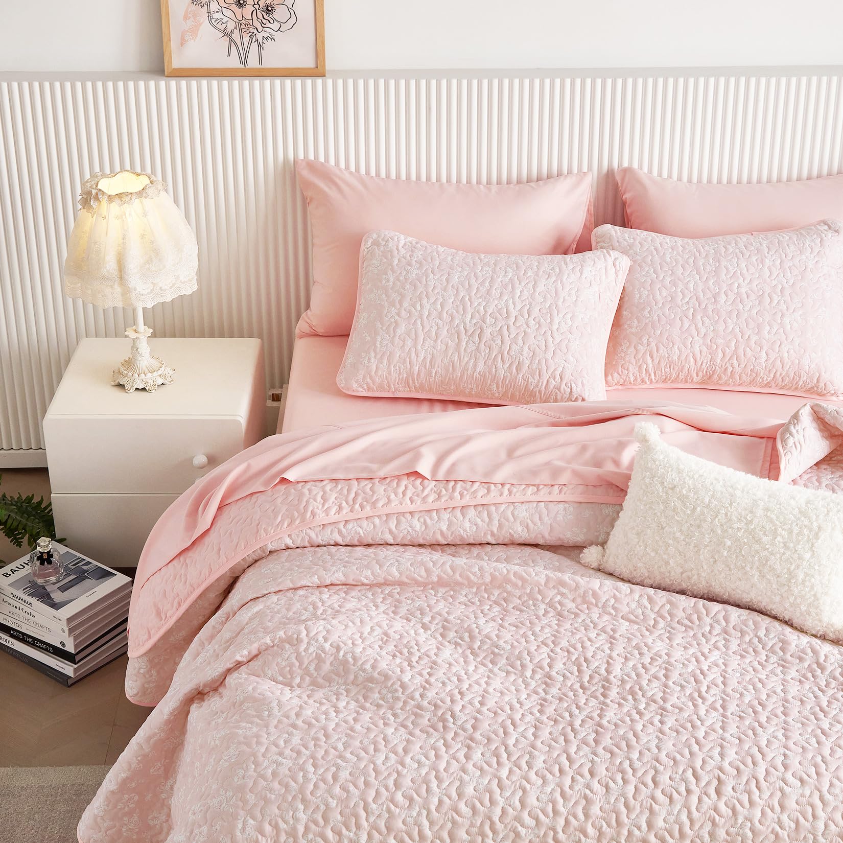 Floral Quilt Set, Coquette Cottagecore Shabby Chic Flower Pattern, Reversible Lightweight Bedspread Coverlet, 3 Pieces