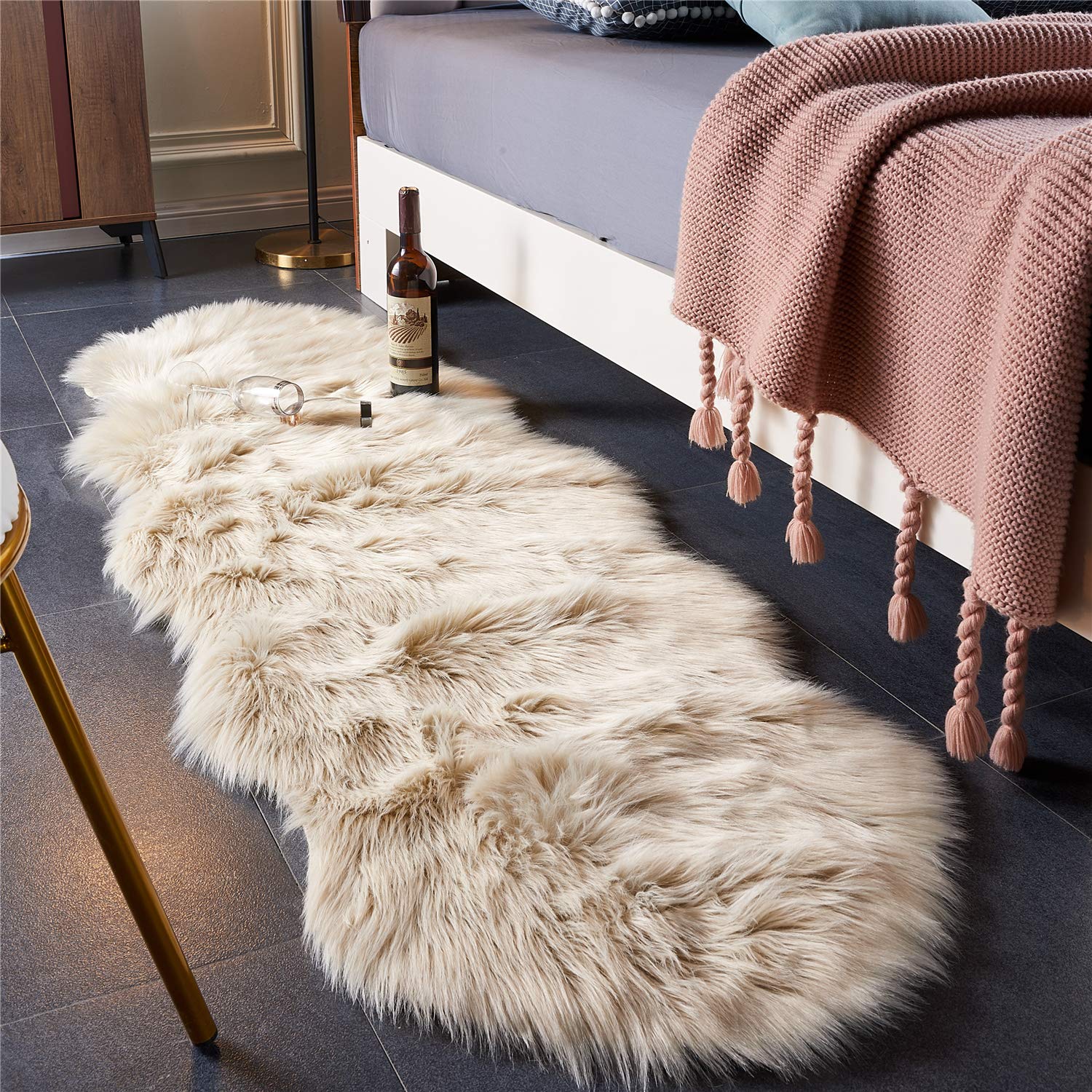 Ultra Soft Faux Fluffy/Fuzzy Shaggy Area Rug - Fur Chair Cover Seat Pad
