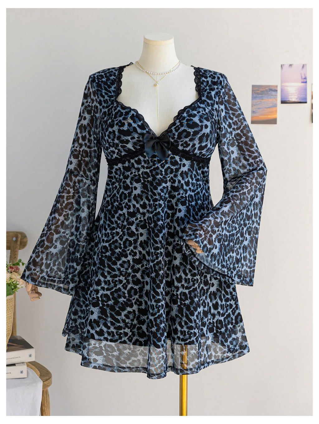 Women's Plus Size Lace Leopard Print Bell Sleeve Bow Front Dress Mini