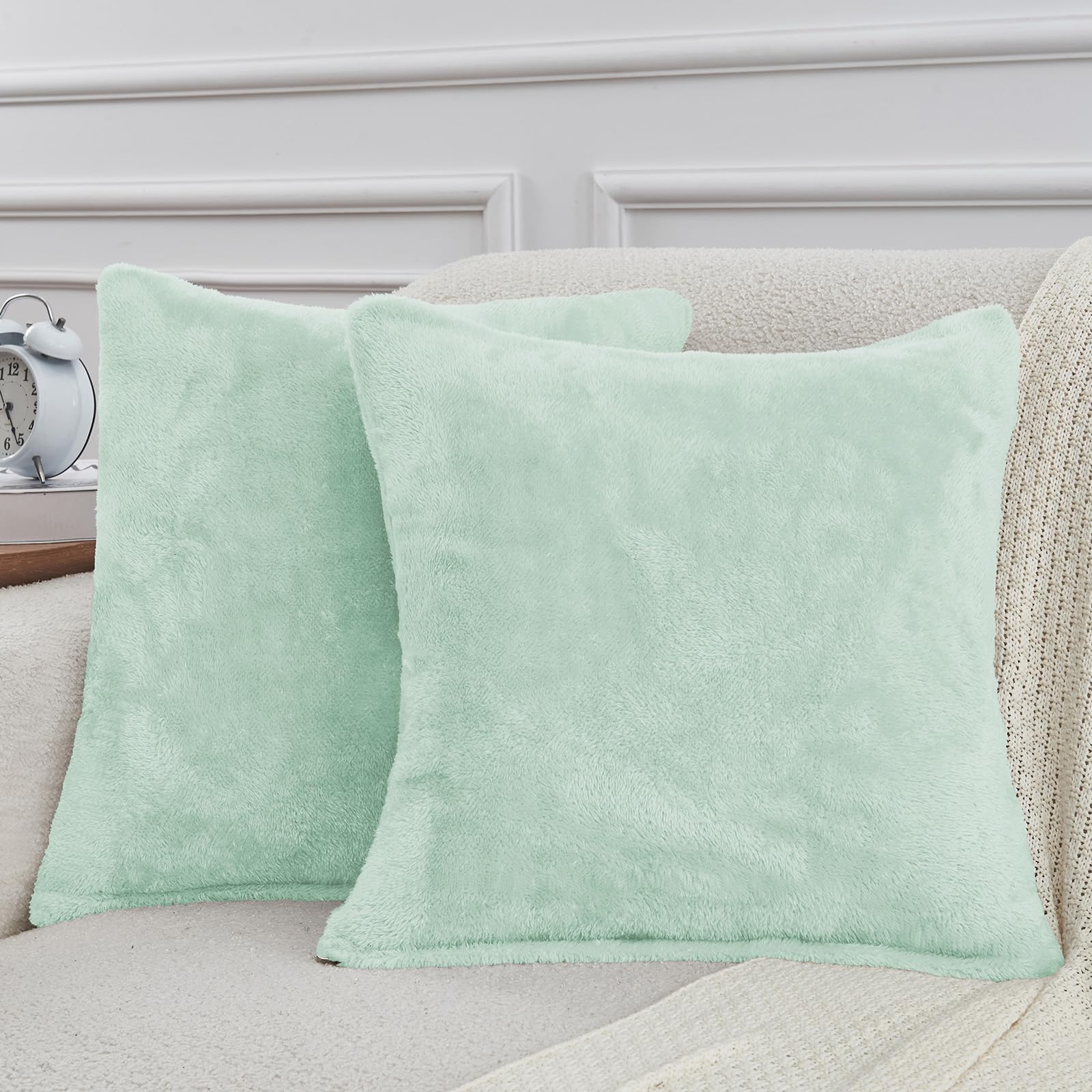 Faux Fur Pillow Cases Set of 2, Luxury Ultra Soft Fuzzy Pillowcases, Fluffy Plush Velvet Pillow Covers with Zipper, Cozy Warmth and No Shedding