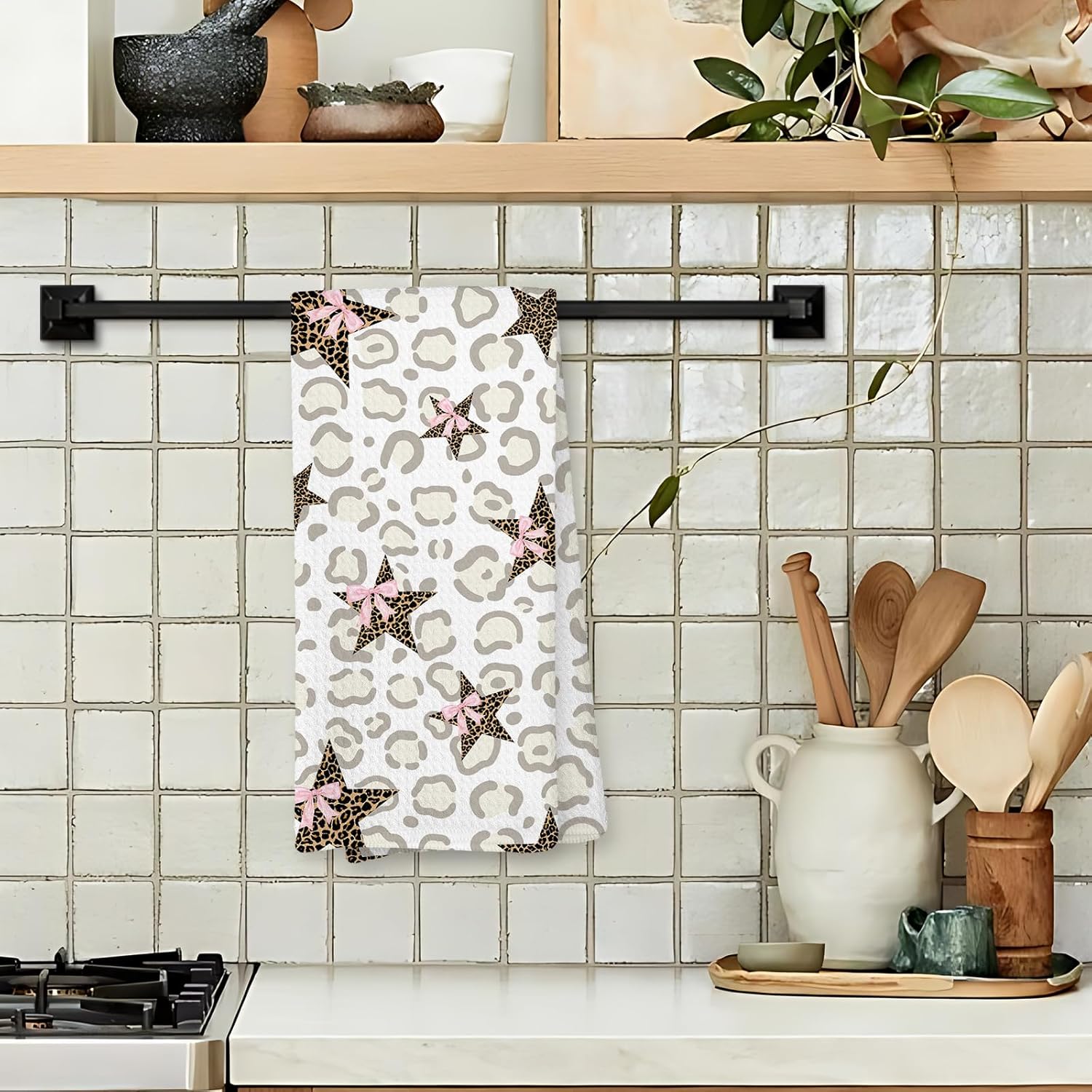 Retro Leopard Kitchen Towels, Coquette Pink Bow Cheetah, 16x24 Inch