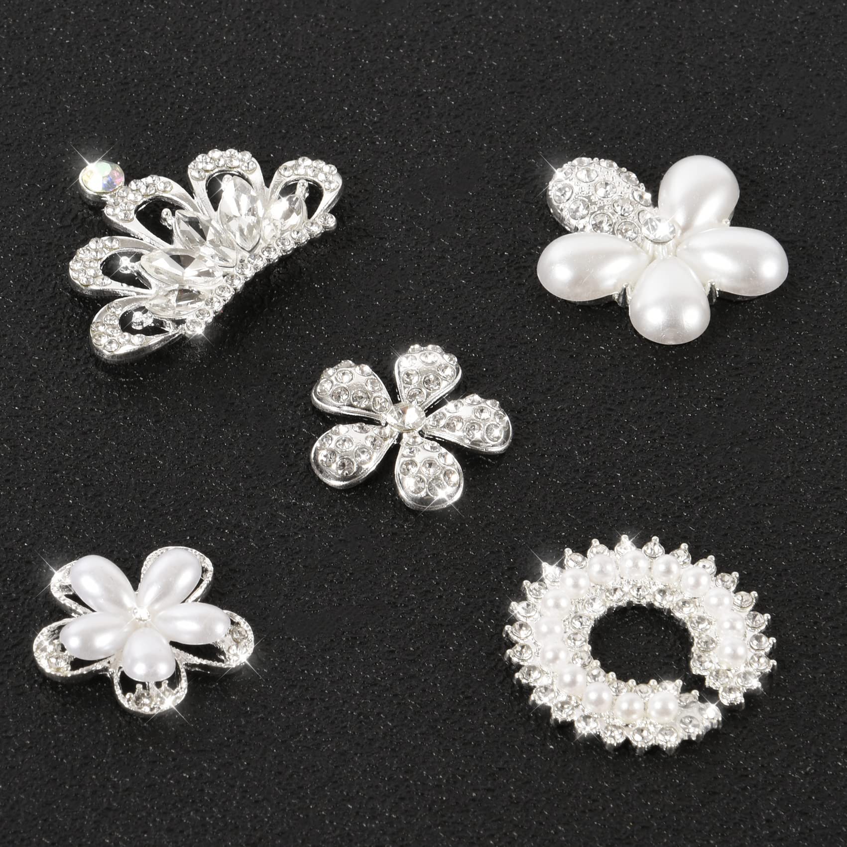 Girls 30 PCS Bling Shoe Charms, Luxury Rhinestone Jewelry Shoe Decoration and Chain for Clog Sandals Accessories