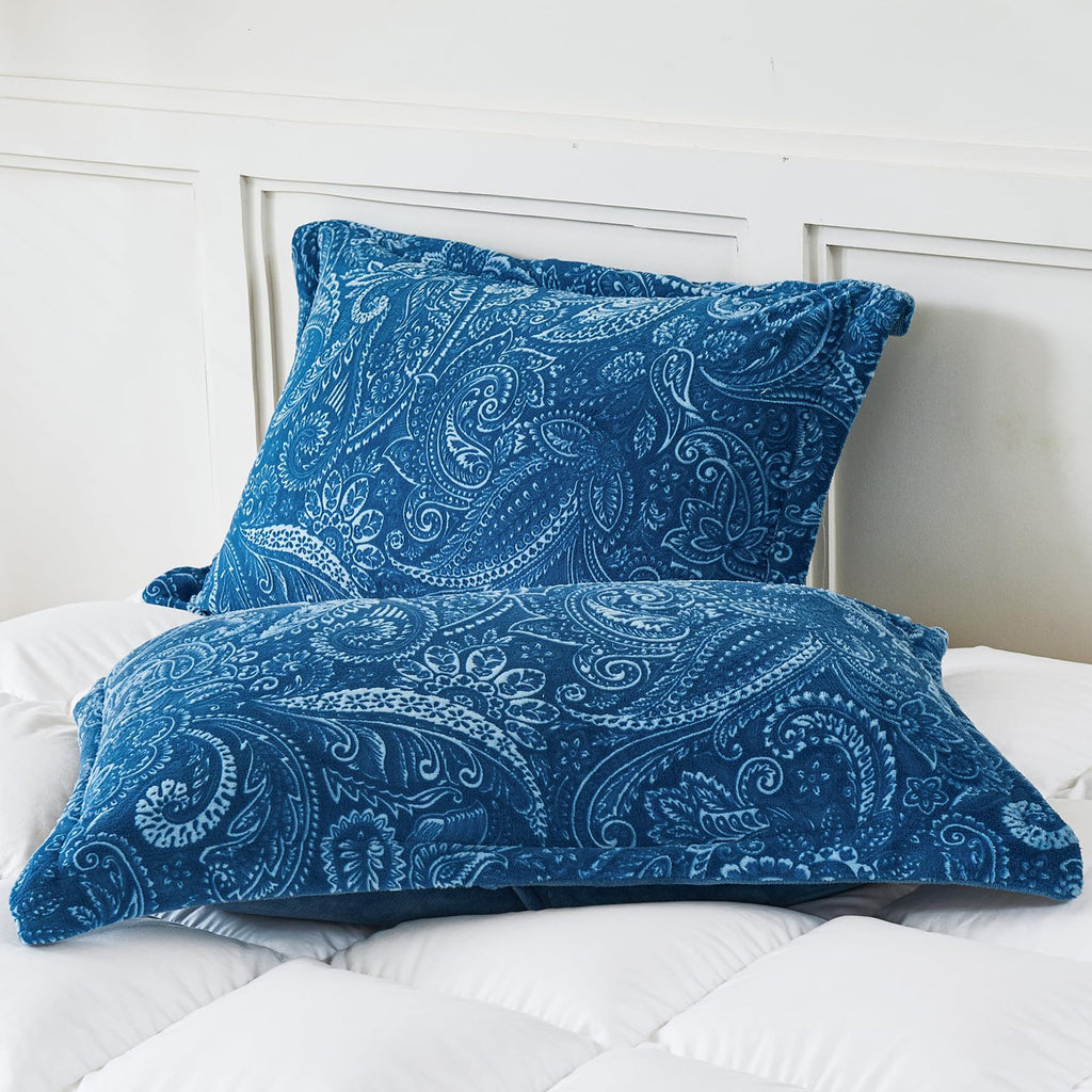 Faux Fur Pillow Cases Set of 2, Luxury Ultra Soft Fuzzy Pillowcases, Fluffy Plush Velvet Pillow Covers with Zipper, Cozy Warmth and No Shedding