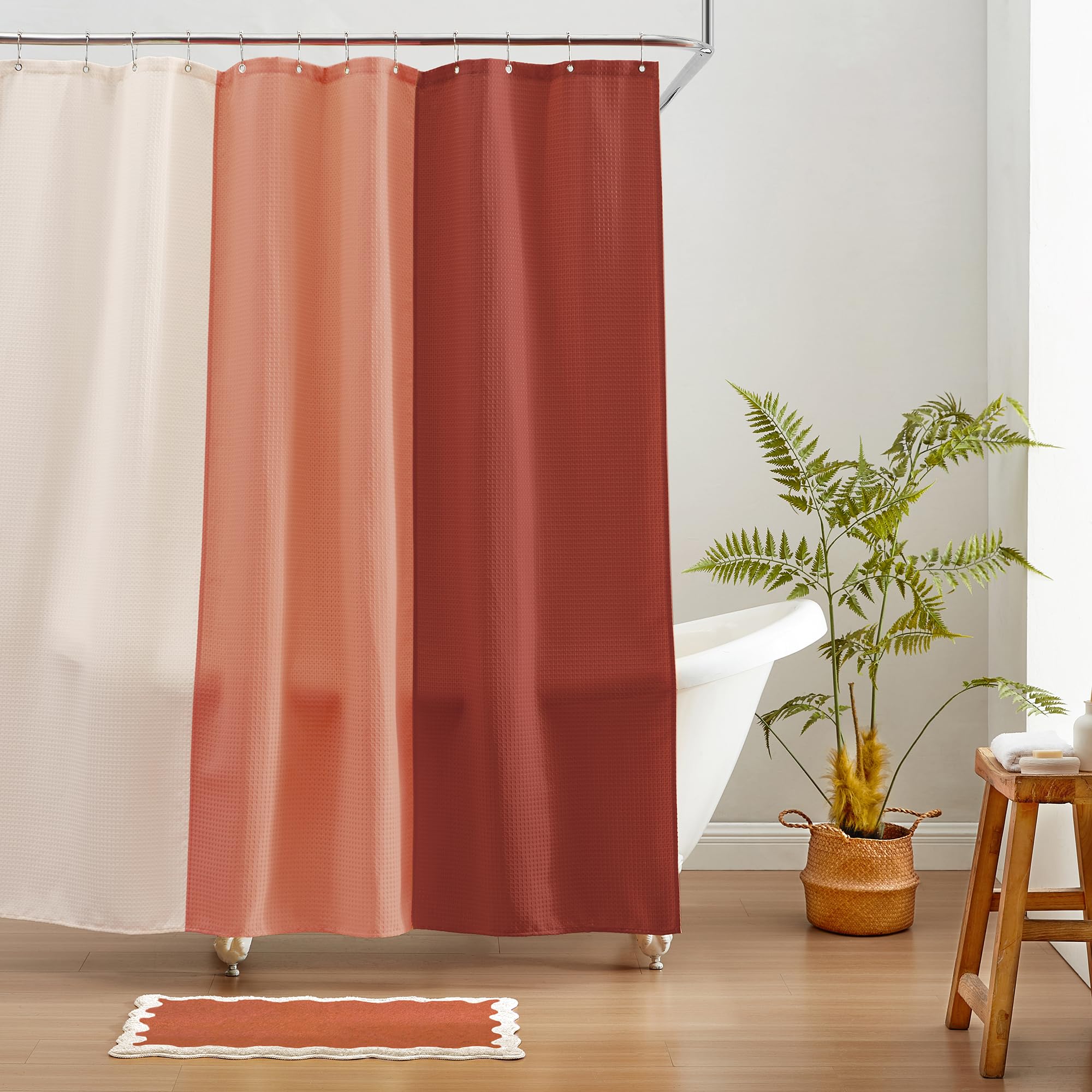 Wavy Bath Mat with Scalloped Ripple Design, Microfiber Absorbent Non Slip Tufted Rug