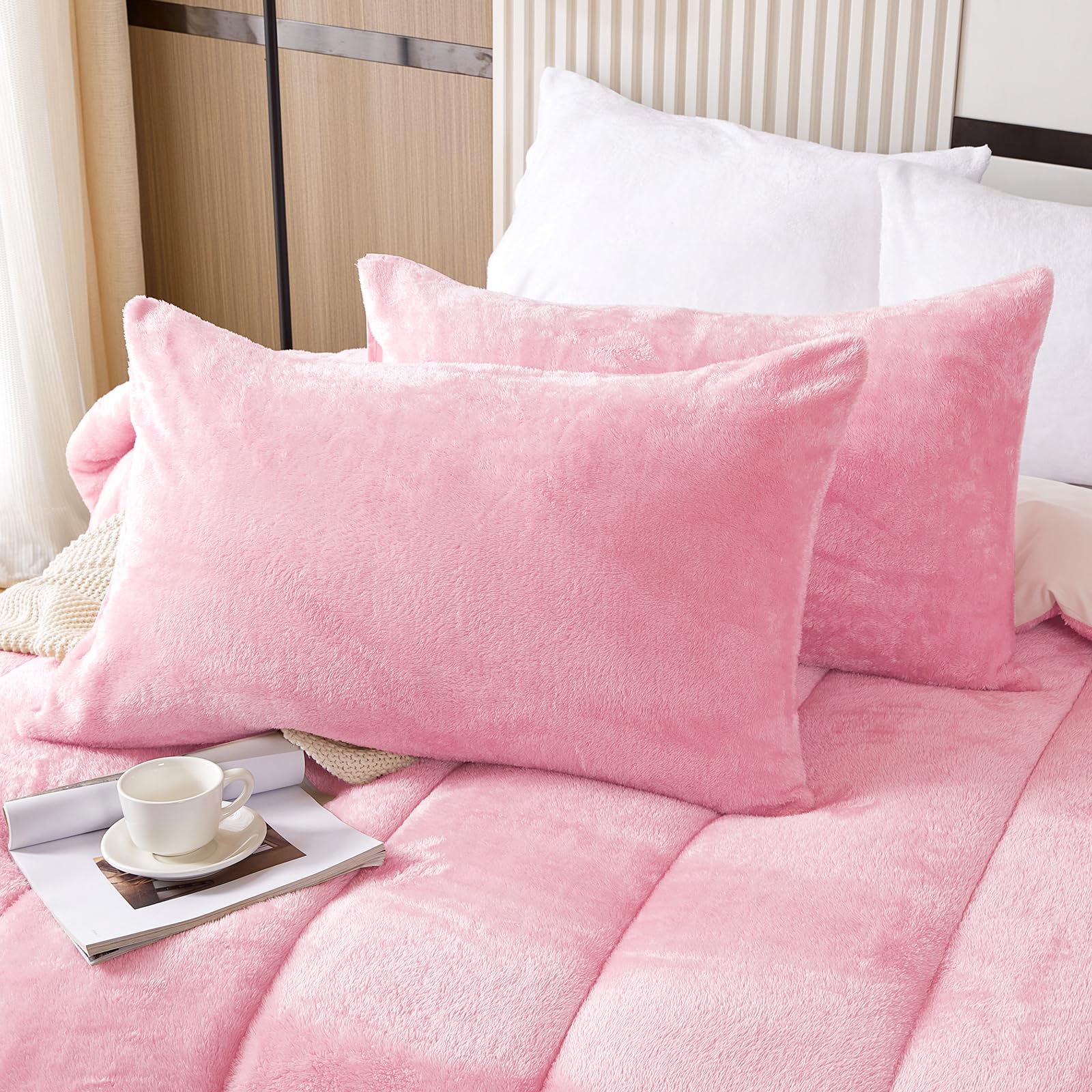 Faux Fur Pillow Cases Set of 2, Luxury Ultra Soft Fuzzy Pillowcases, Fluffy Plush Velvet Pillow Covers with Zipper, Cozy Warmth and No Shedding