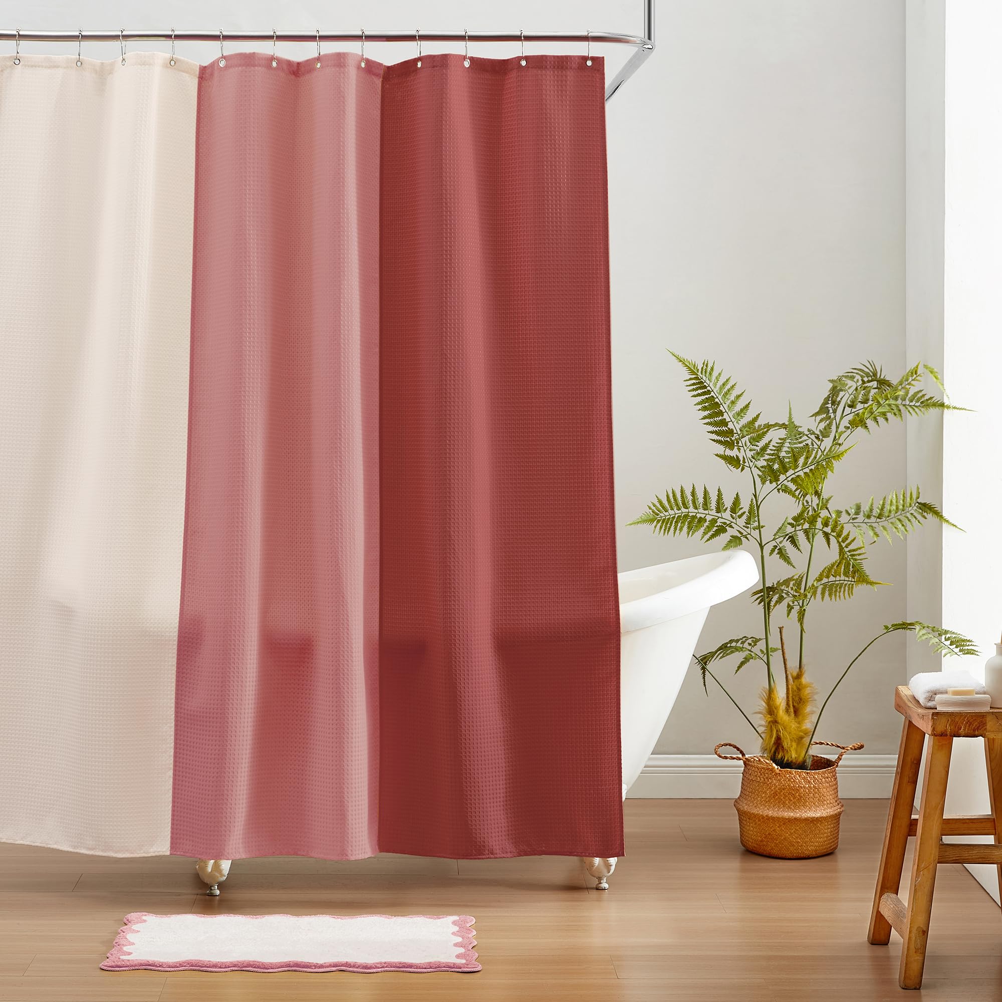 Wavy Bath Mat with Scalloped Ripple Design, Microfiber Absorbent Non Slip Tufted Rug