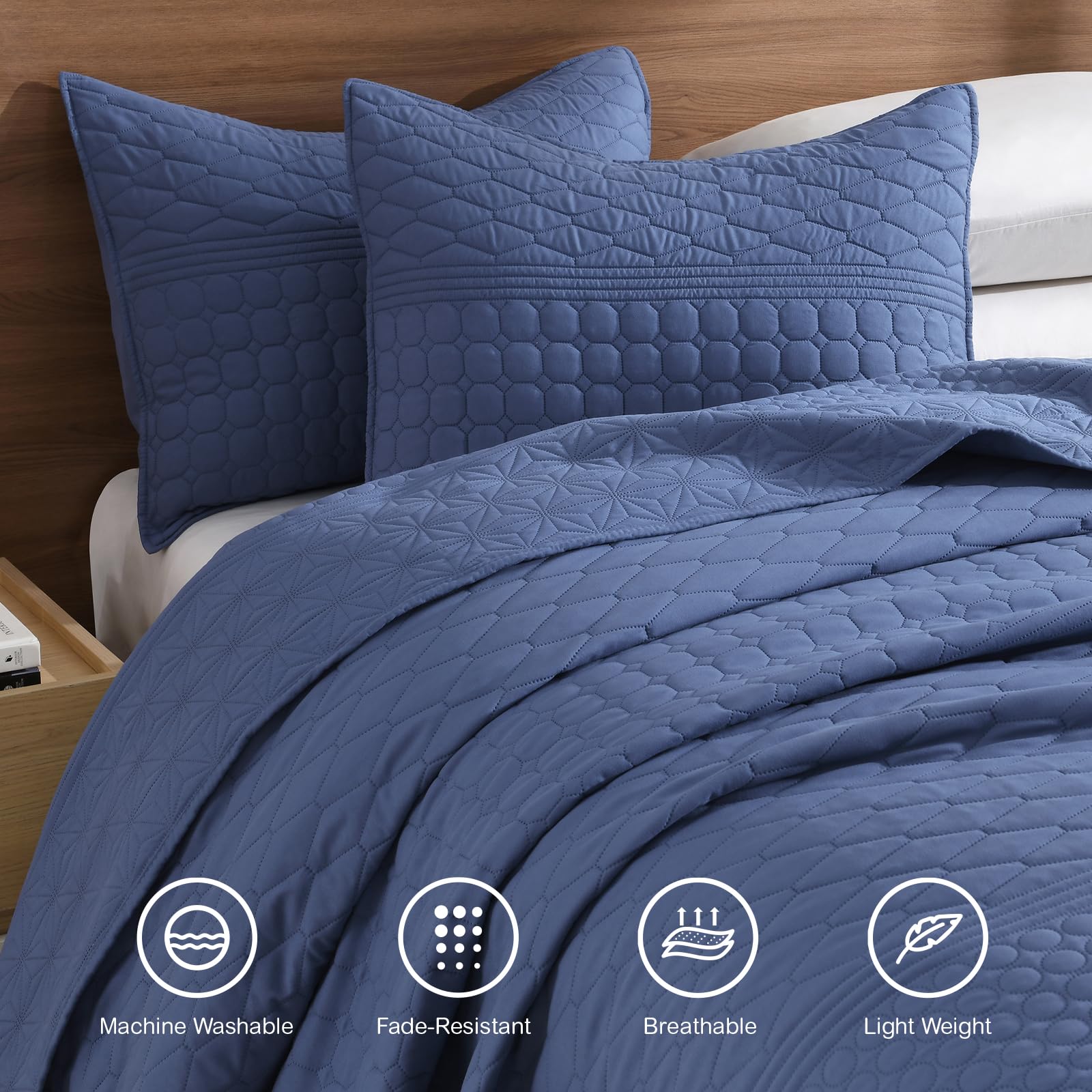 Quilt Size Lightweight Quilt for Summer Ultra-Soft Microfiber Modern Style Quilted Clouds Pattern Bedspread Quit Set 3 Pieces(1 Quilt and 2 Pillow Shams)