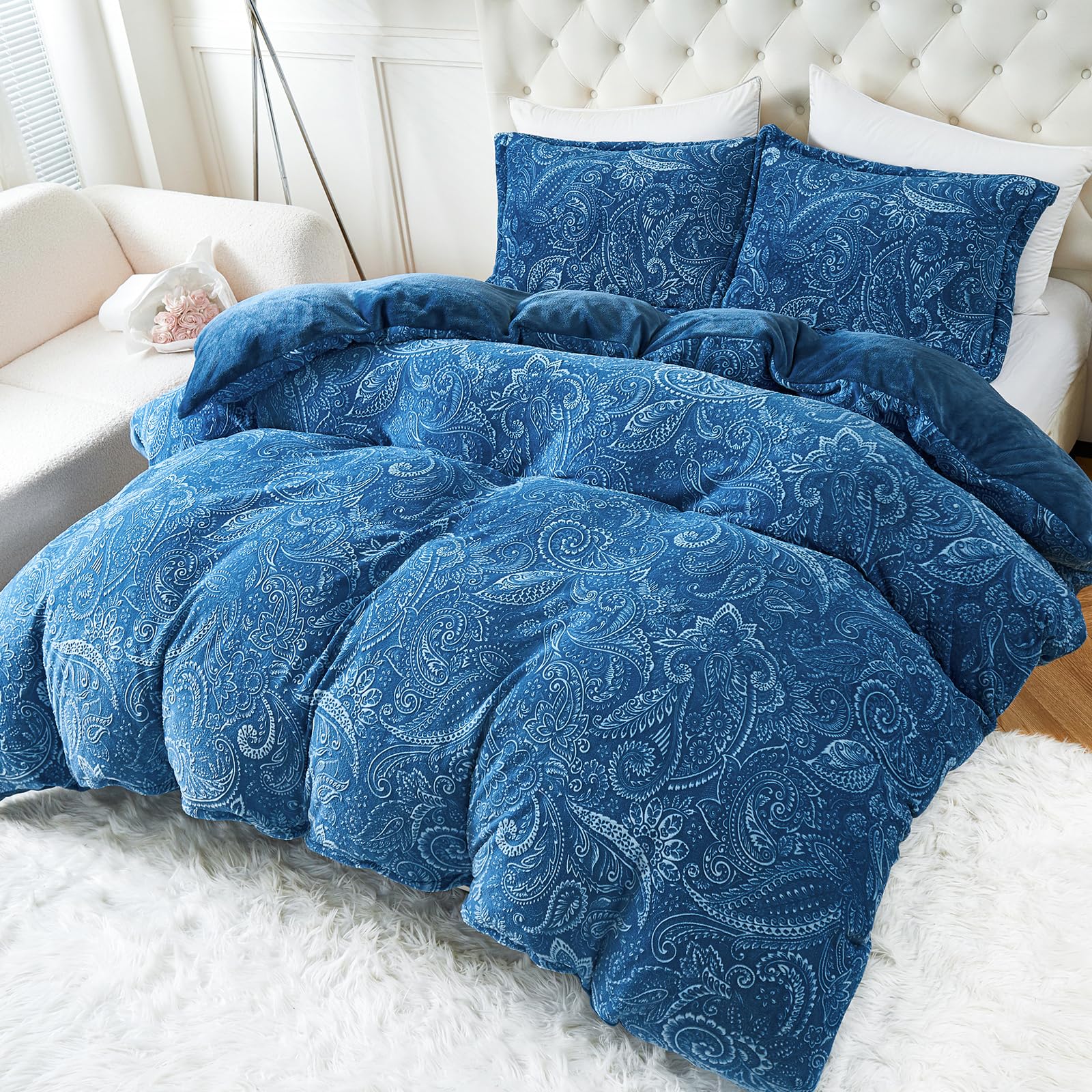 Faux Fur Pillow Cases Set of 2, Luxury Ultra Soft Fuzzy Pillowcases, Fluffy Plush Velvet Pillow Covers with Zipper, Cozy Warmth and No Shedding