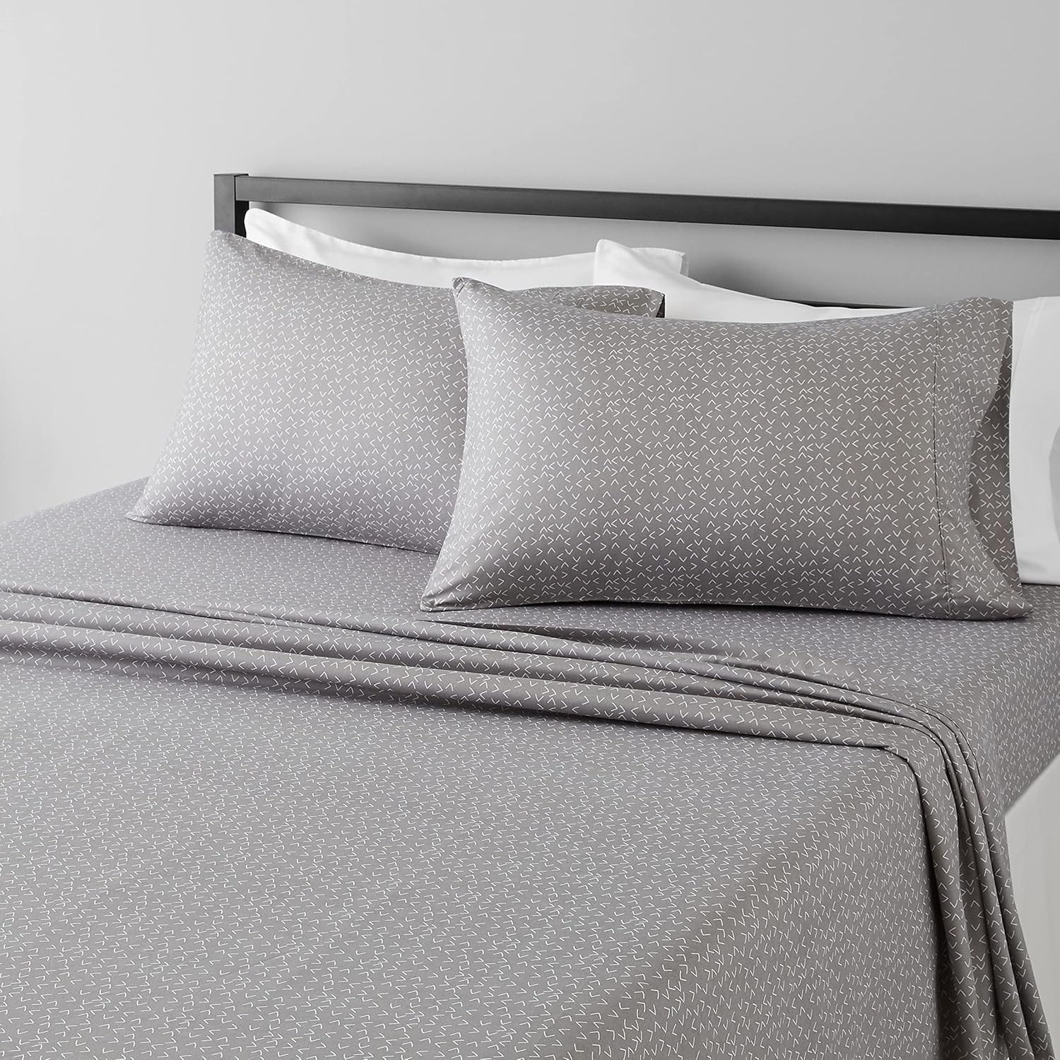 Lightweight Super Soft Easy Care Wrinkle Free Microfiber 3 Piece Bed Sheet Set with 14-Inch Deep Pockets Bedding