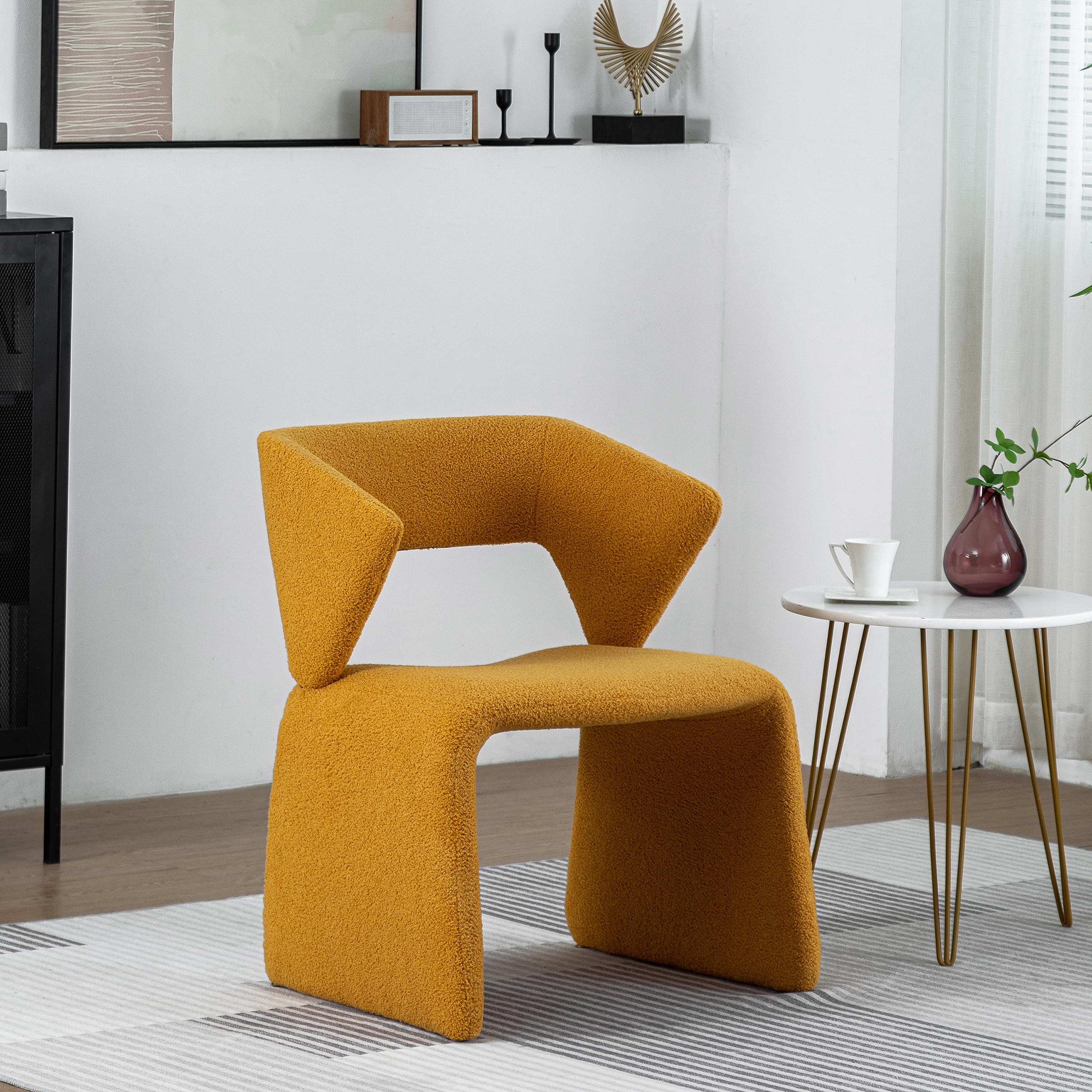 Modern Bouclé Sherpa Accent Chair â€?Comfy Tufted Lamb Fabric Armed Leisure Chair for Reading, Bedroom, Office, and Living Room