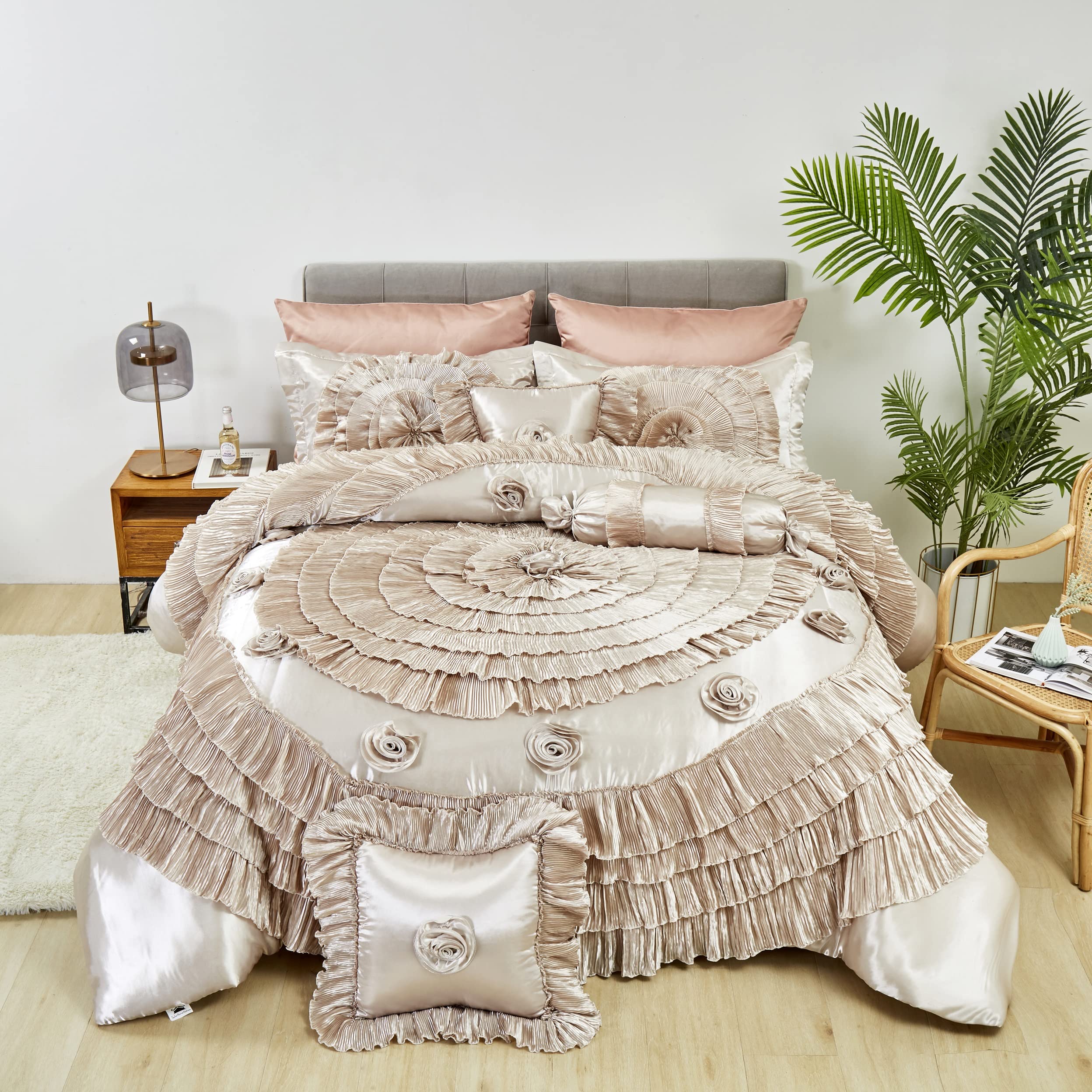 Floral Luxurious Comforter Set