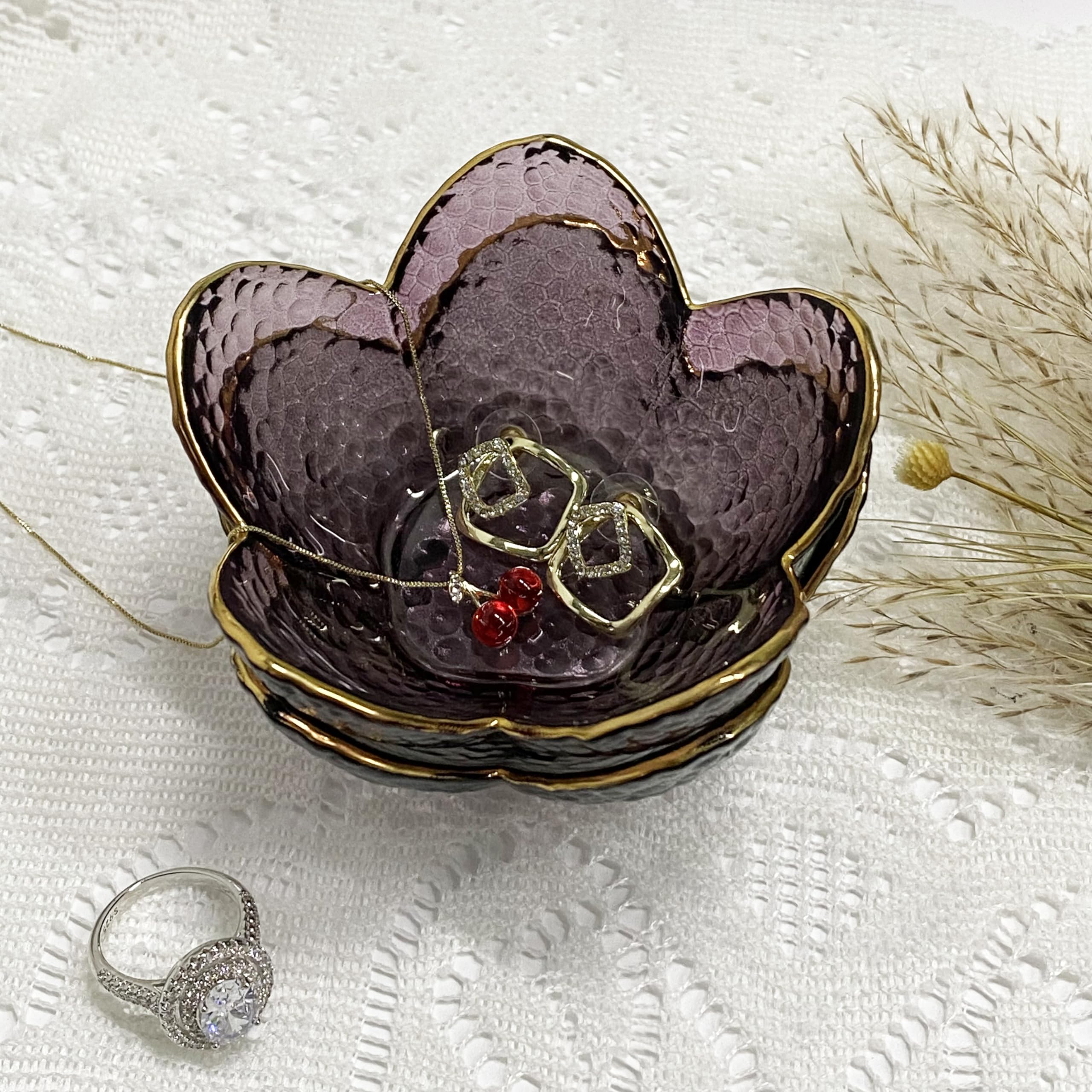 Flower Ring Dish Jewelry Tray, Decorative Glass Trinket Dish, Modern Accent Tray for Vanity Home Décor