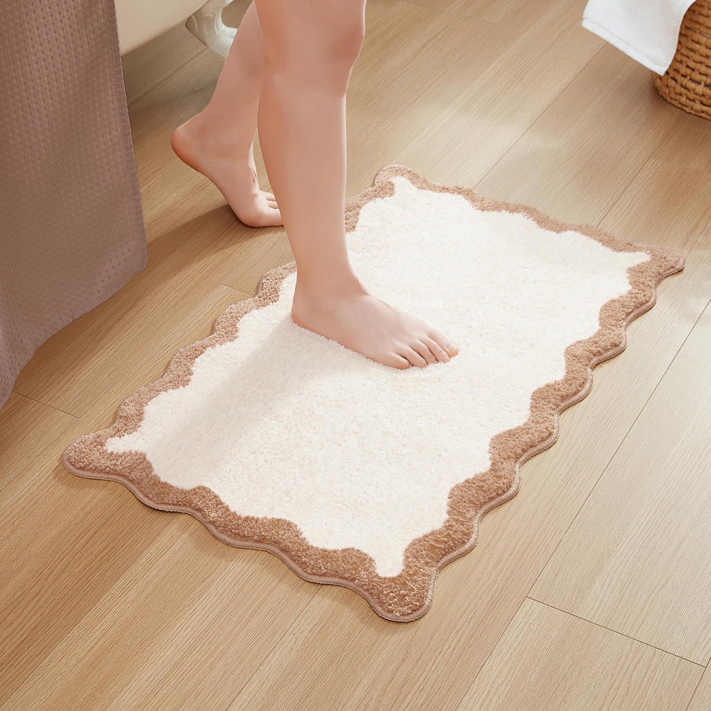 Wavy Bath Mat with Scalloped Ripple Design, Microfiber Absorbent Non Slip Tufted Rug