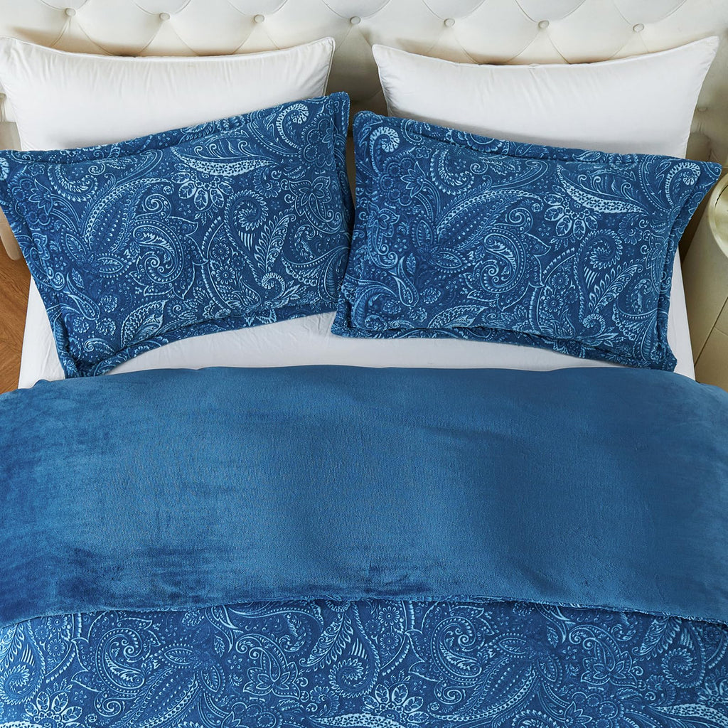 Faux Fur Pillow Cases Set of 2, Luxury Ultra Soft Fuzzy Pillowcases, Fluffy Plush Velvet Pillow Covers with Zipper, Cozy Warmth and No Shedding