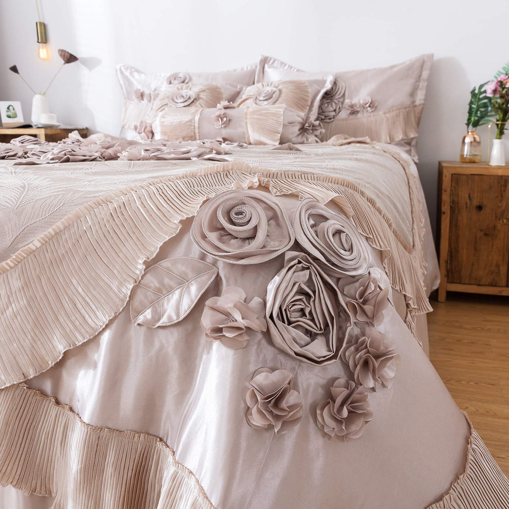 Floral Luxurious Comforter Set