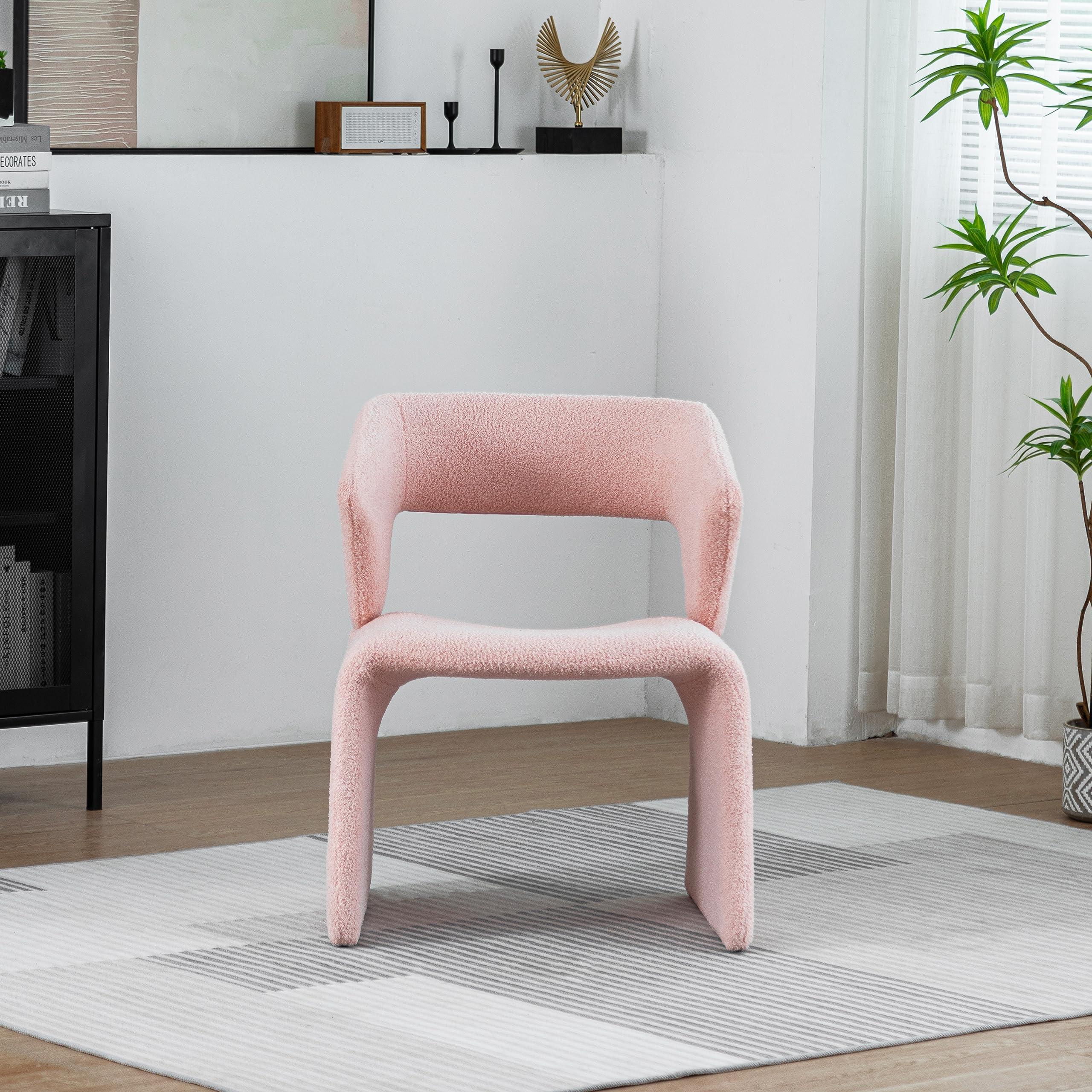 Modern Bouclé Sherpa Accent Chair â€?Comfy Tufted Lamb Fabric Armed Leisure Chair for Reading, Bedroom, Office, and Living Room