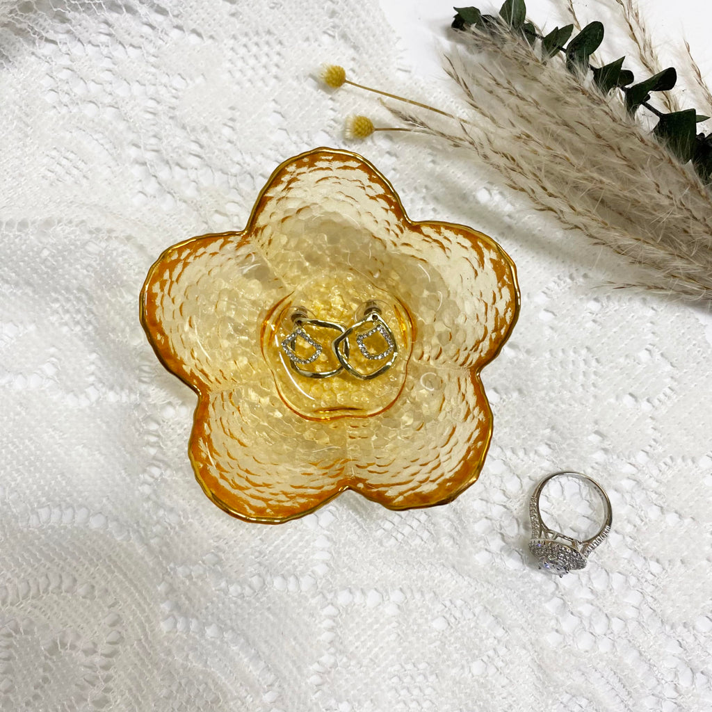 Flower Ring Dish Jewelry Tray, Decorative Glass Trinket Dish, Modern Accent Tray for Vanity Home Décor