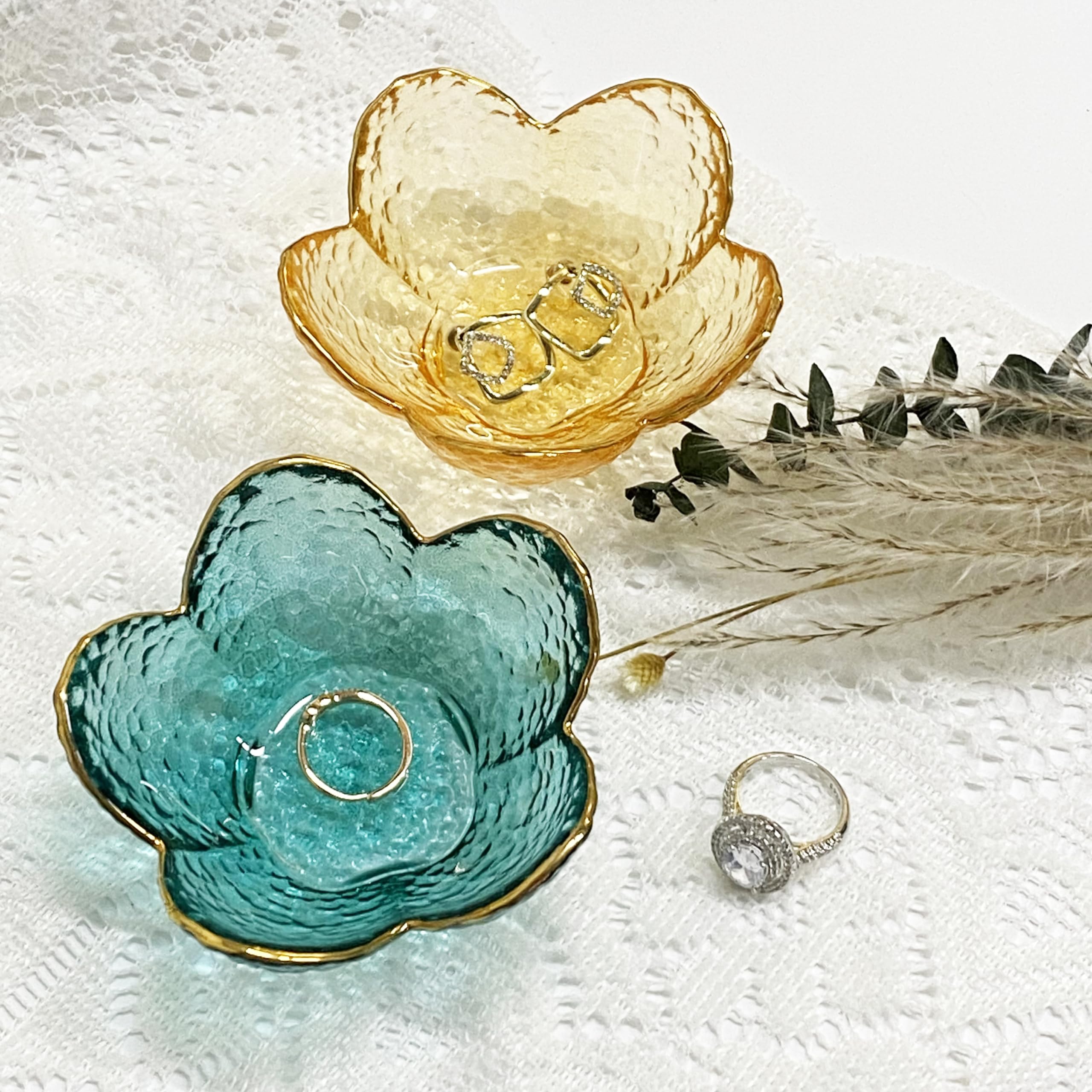 Flower Ring Dish Jewelry Tray, Decorative Glass Trinket Dish, Modern Accent Tray for Vanity Home Décor