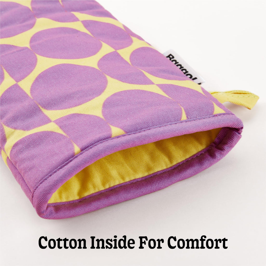 Modern and Cute Cotton Kitchen Mittens with Non-Slip Silicone Grips and Hanging Loops