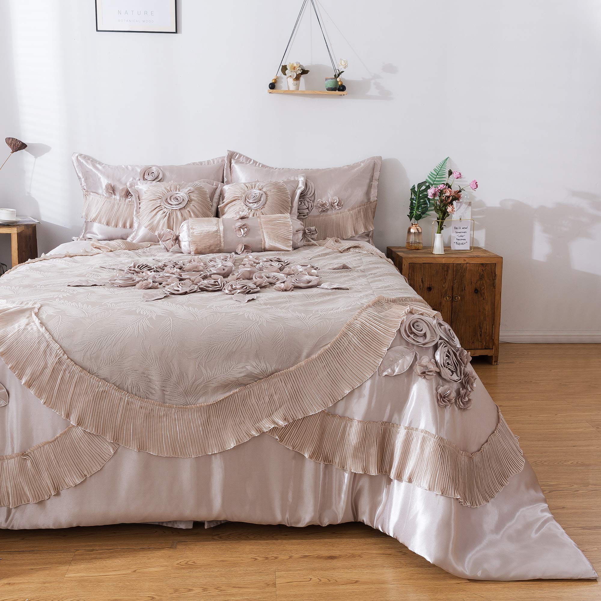 Floral Luxurious Comforter Set
